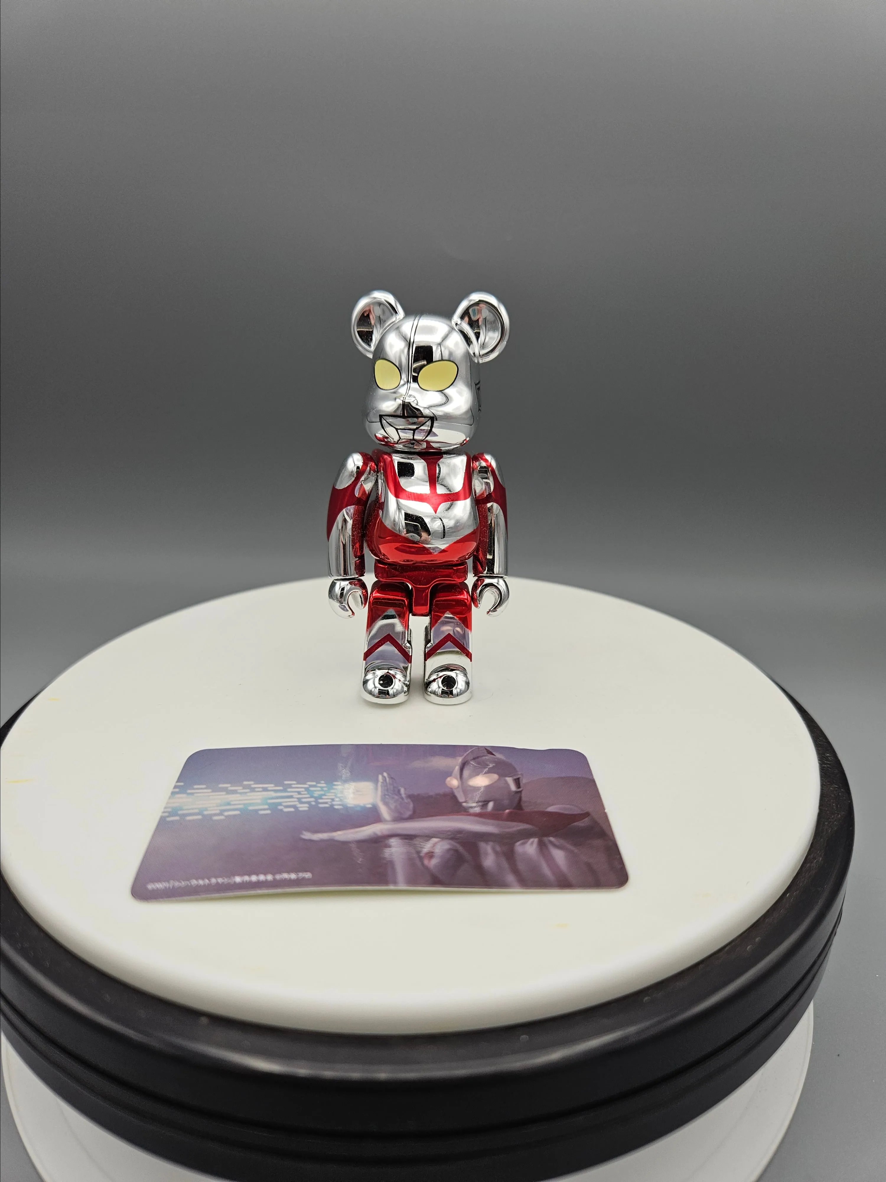 Product image for Medicom Be@rbrick Series 44 100% - Hero Ultraman
