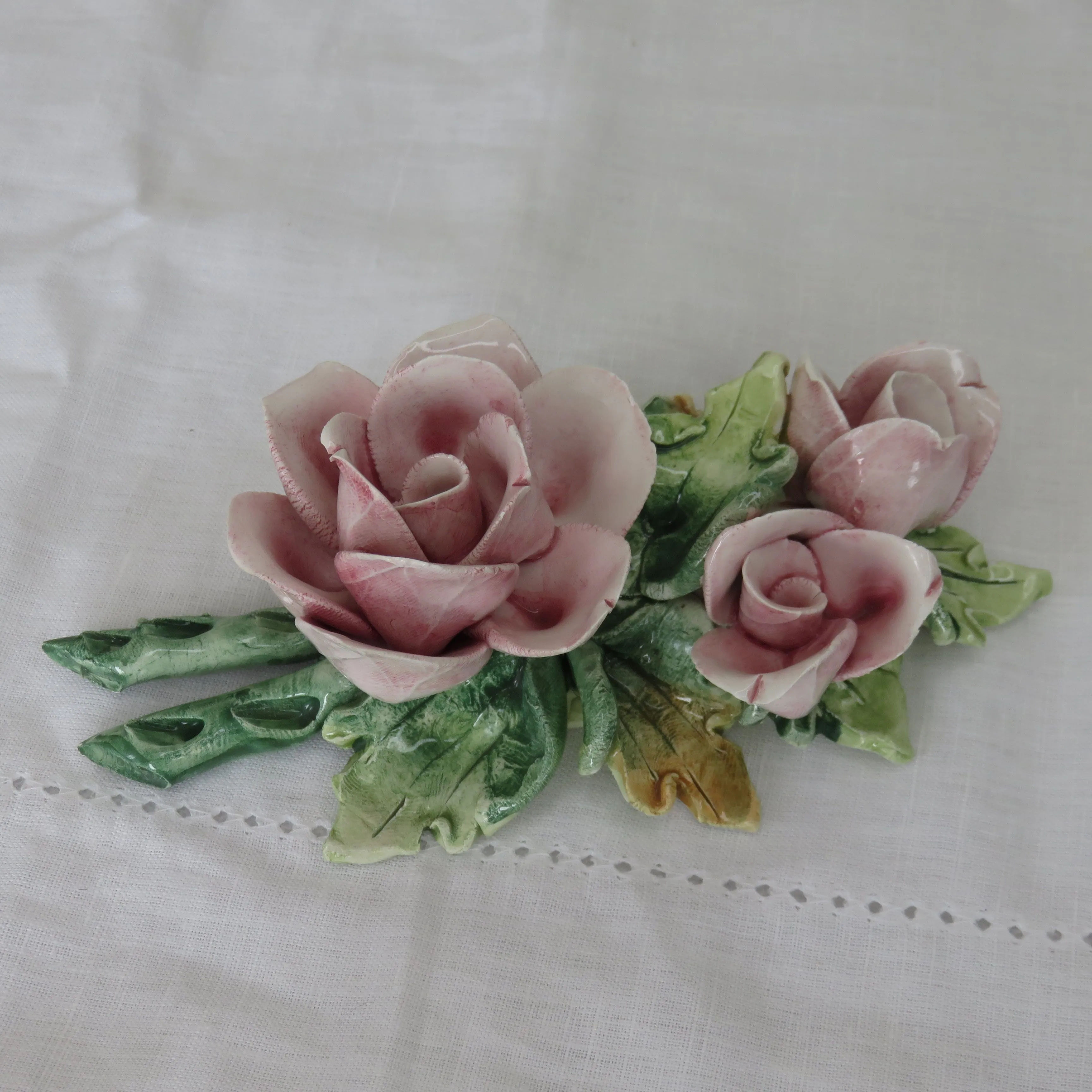 Product image for Ceramic pink roses figurine