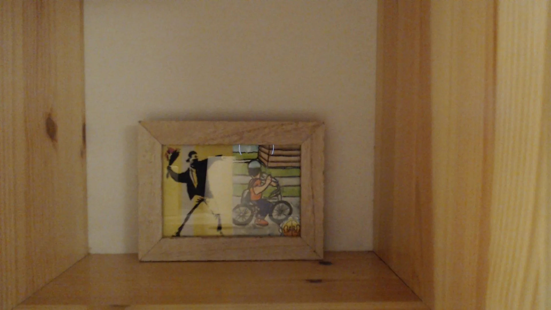 Product image for 1 Framed Artwork