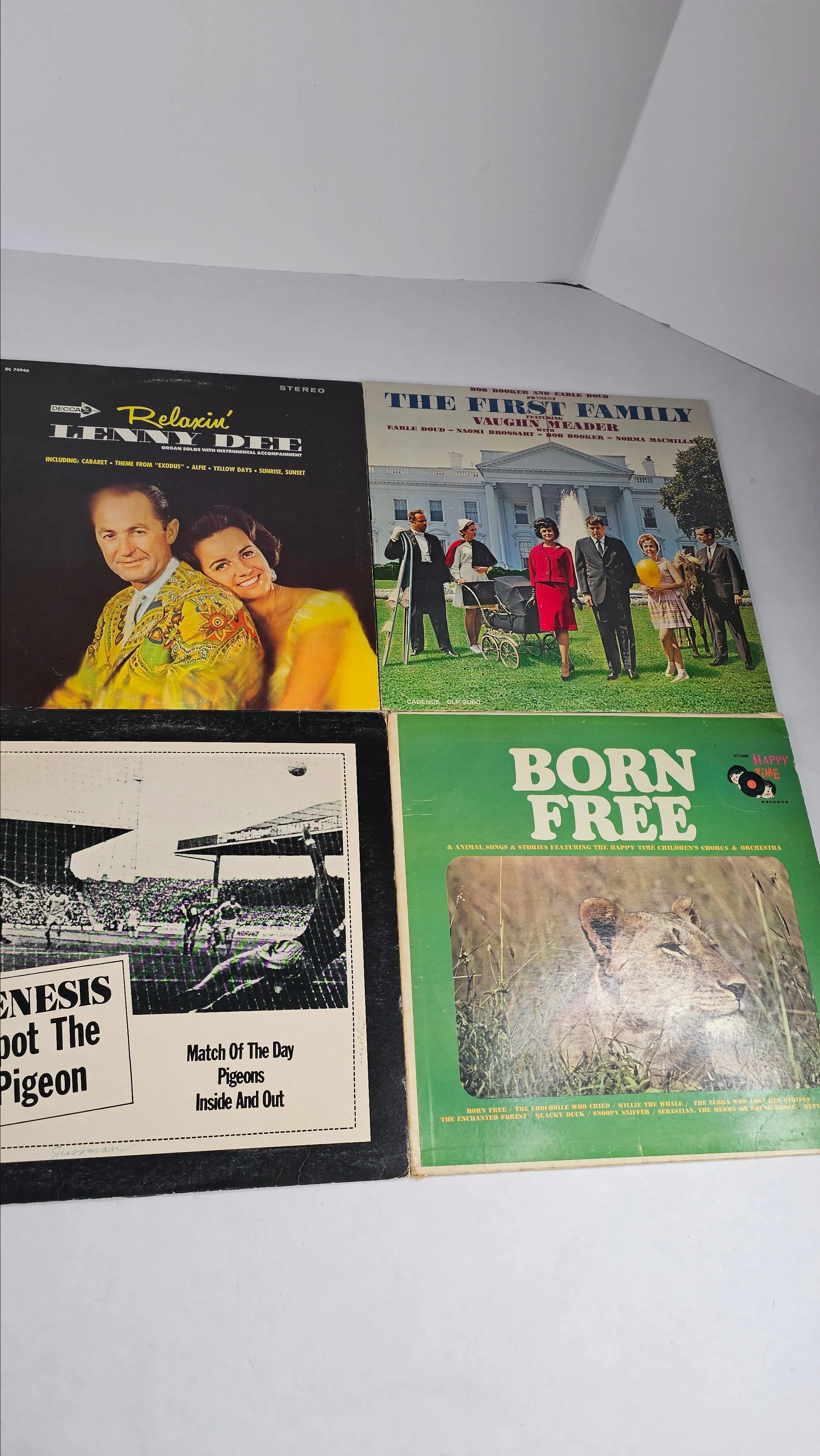 Product image for Lot: Lenny Dee, First Family, Born Free, Pigeons