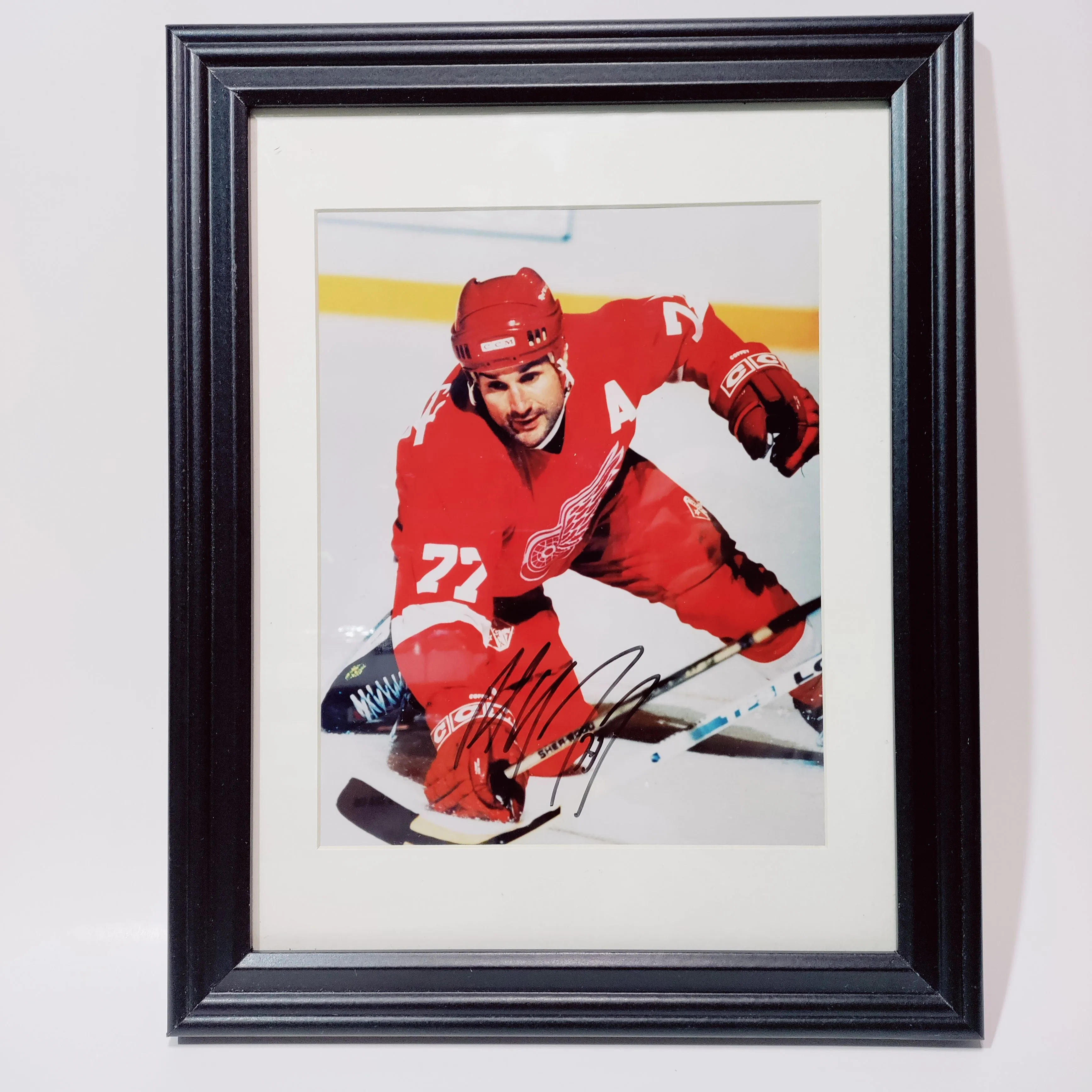 Listing Image Blurred Background