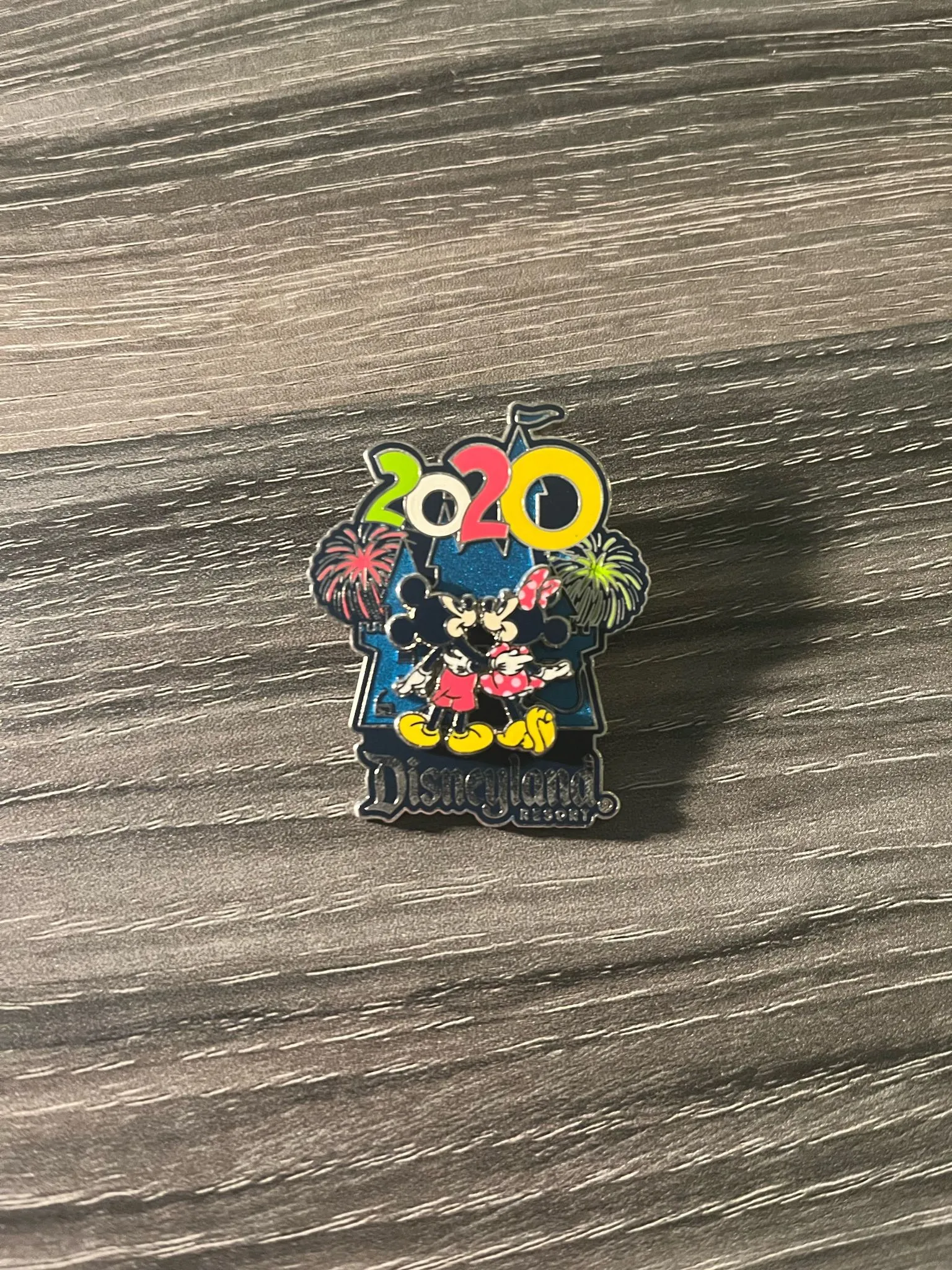Listing Image Blurred Background