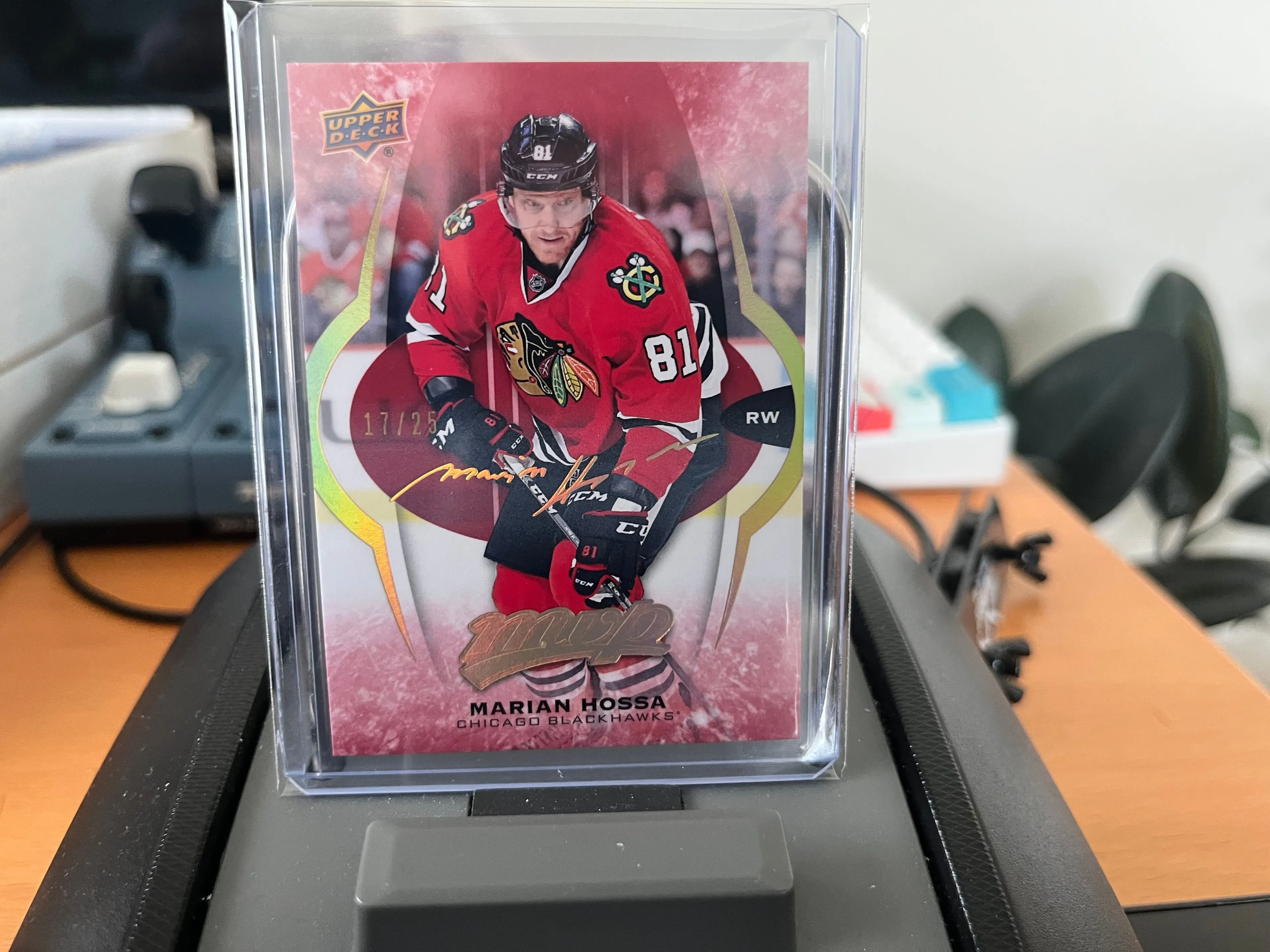 Product image for Hossa	Marian	Super Script 17/25 - Serial Numbered Blackhawks Hawks