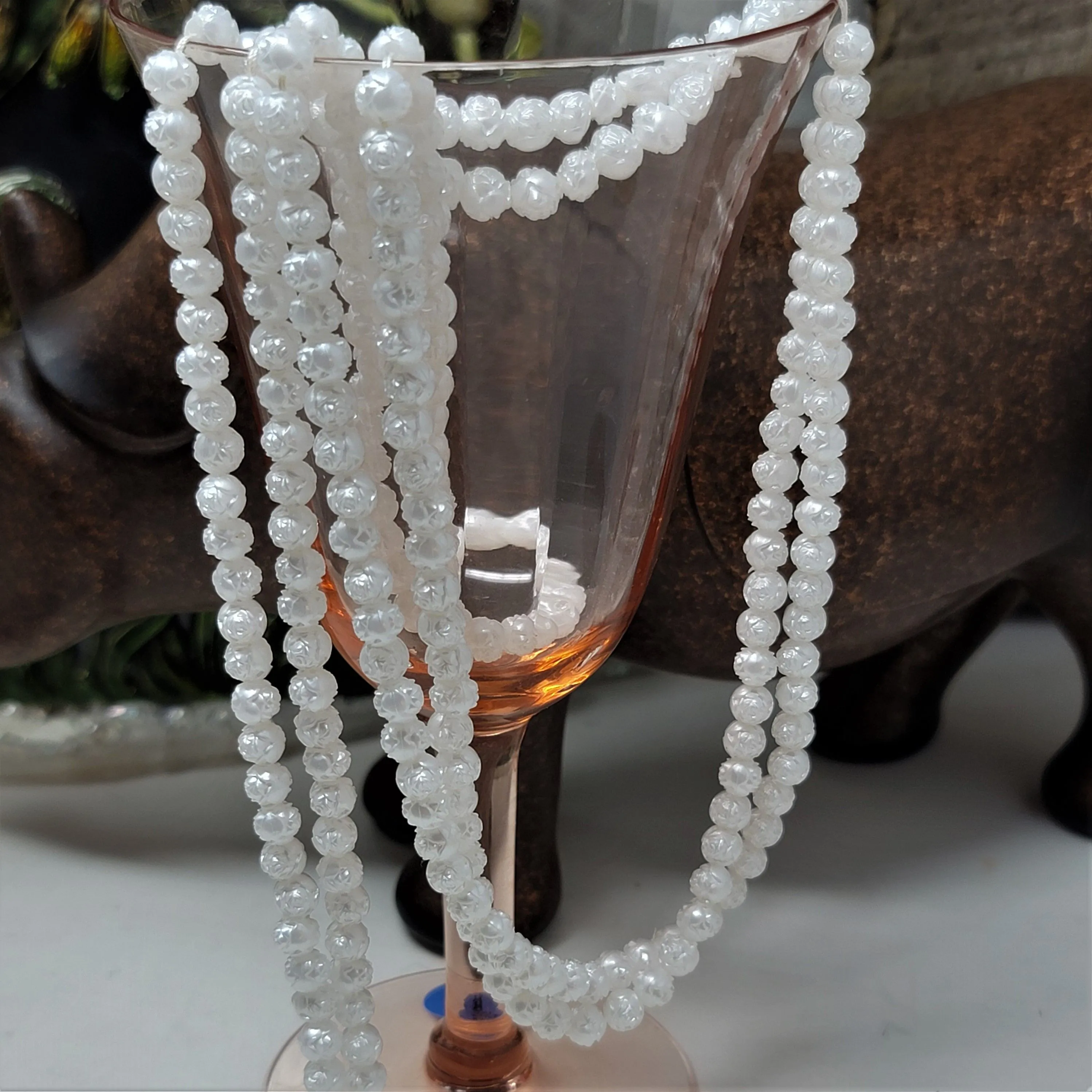Product image for Bead Deal #16 Lucite Rose Beads