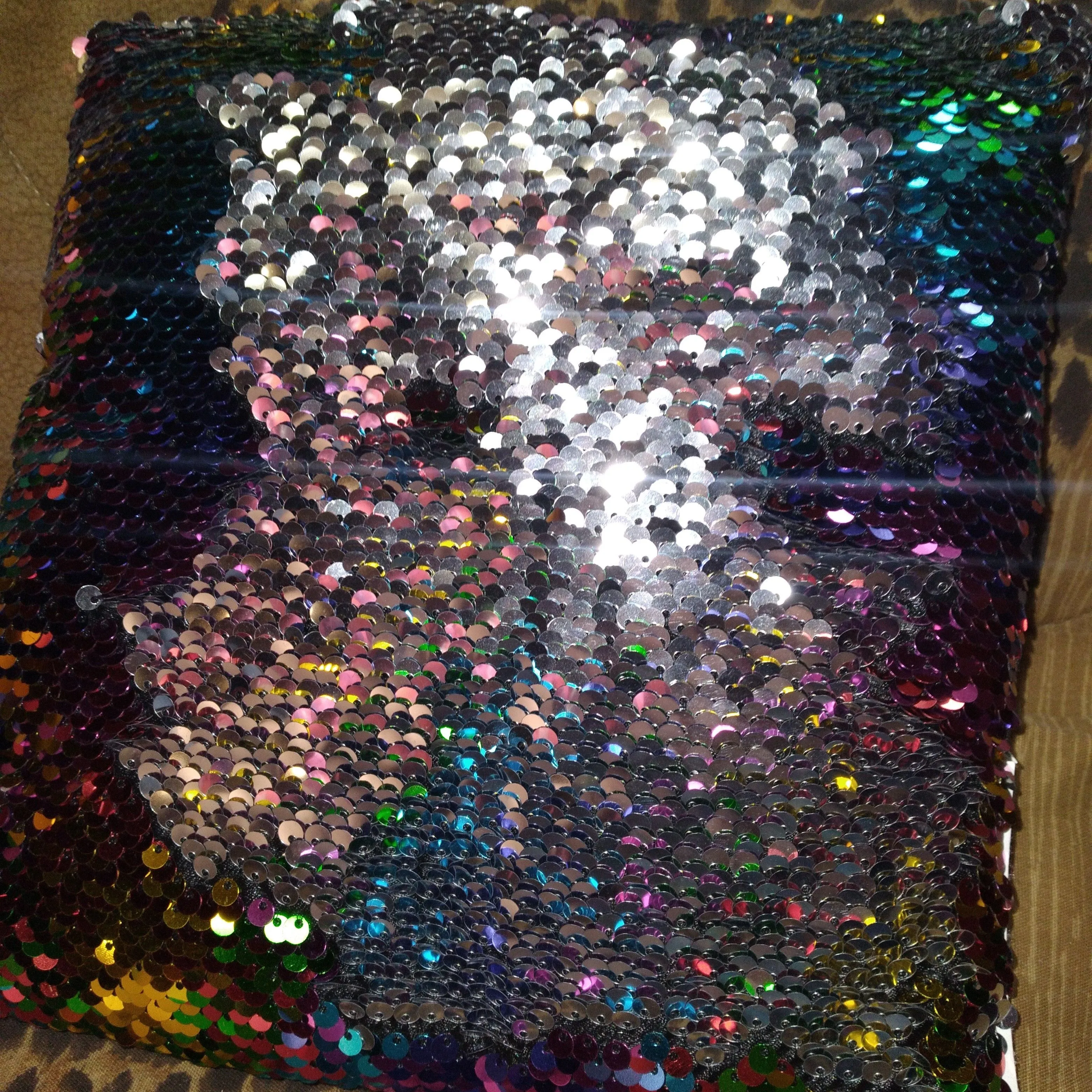 Listing Image Blurred Background