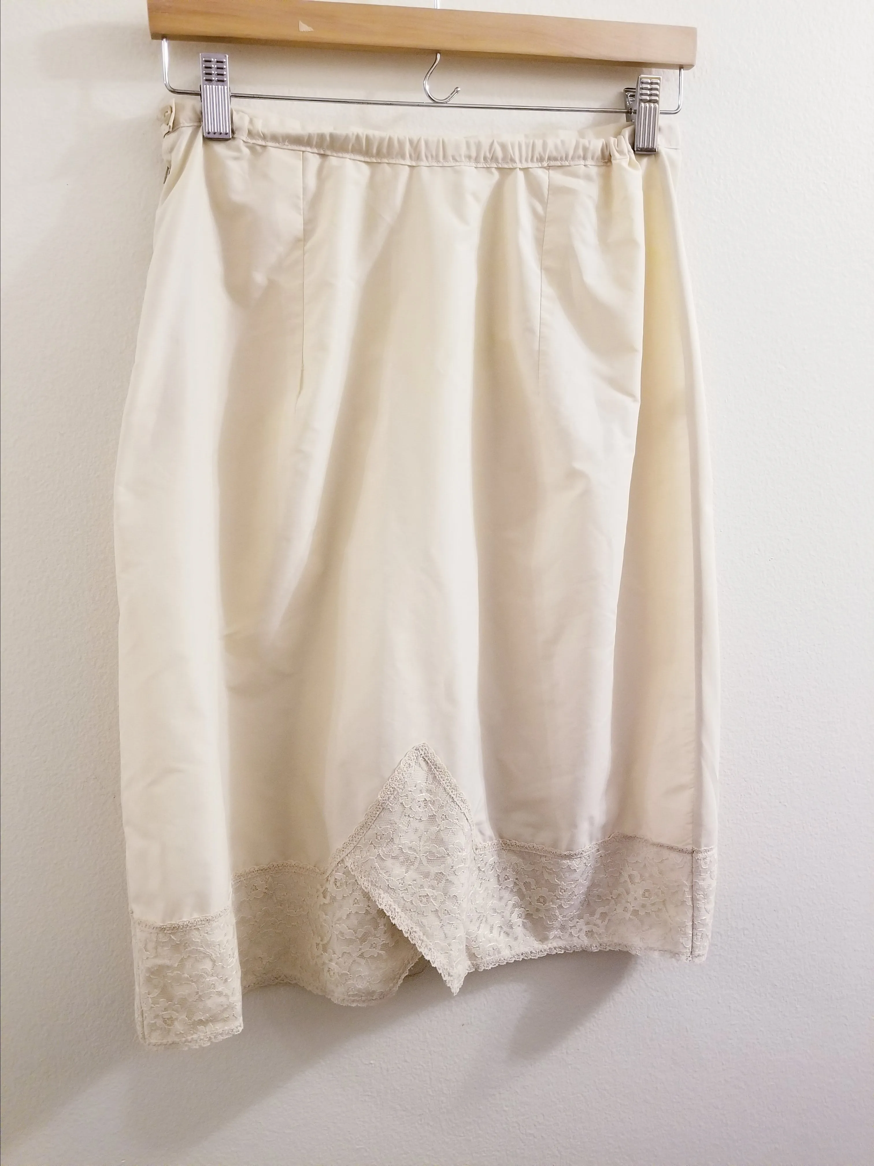 Listing Image Blurred Background
