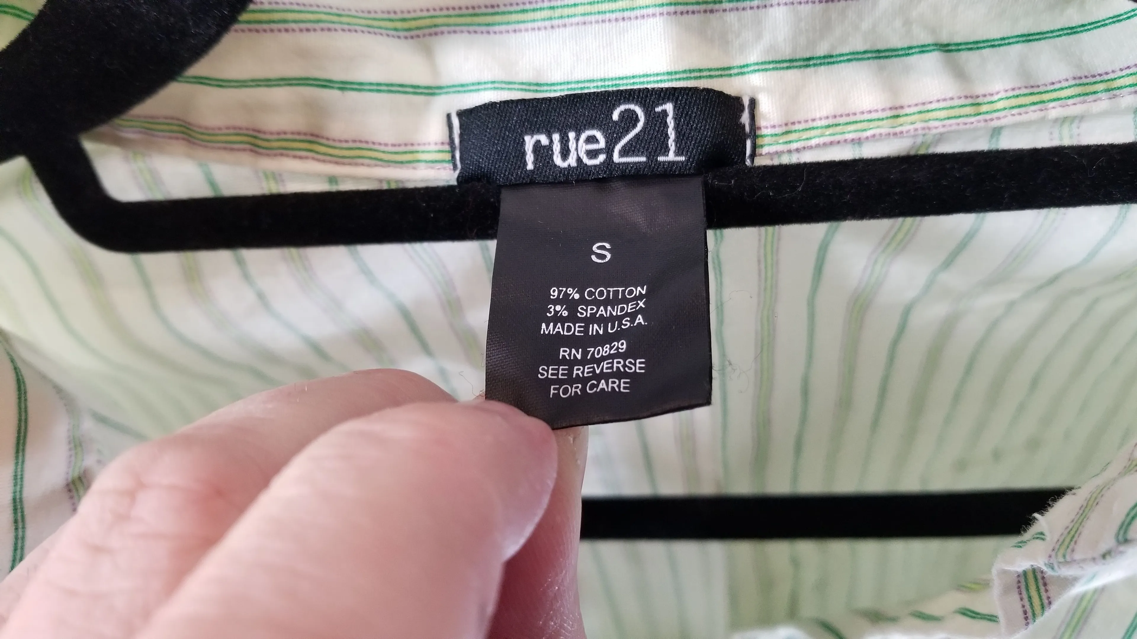 Listing Image Blurred Background