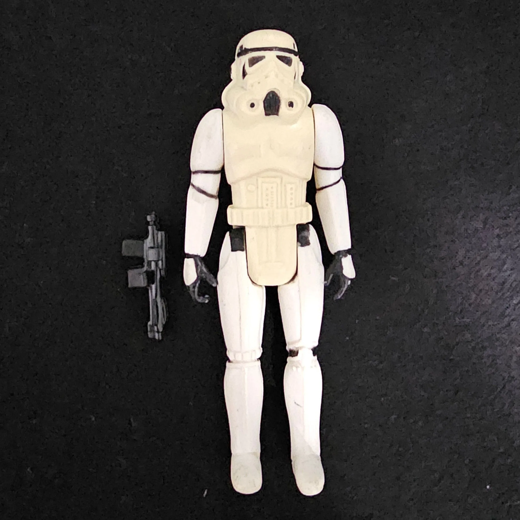 Product image for 1977 stormtrooper w/ reproduction weapon