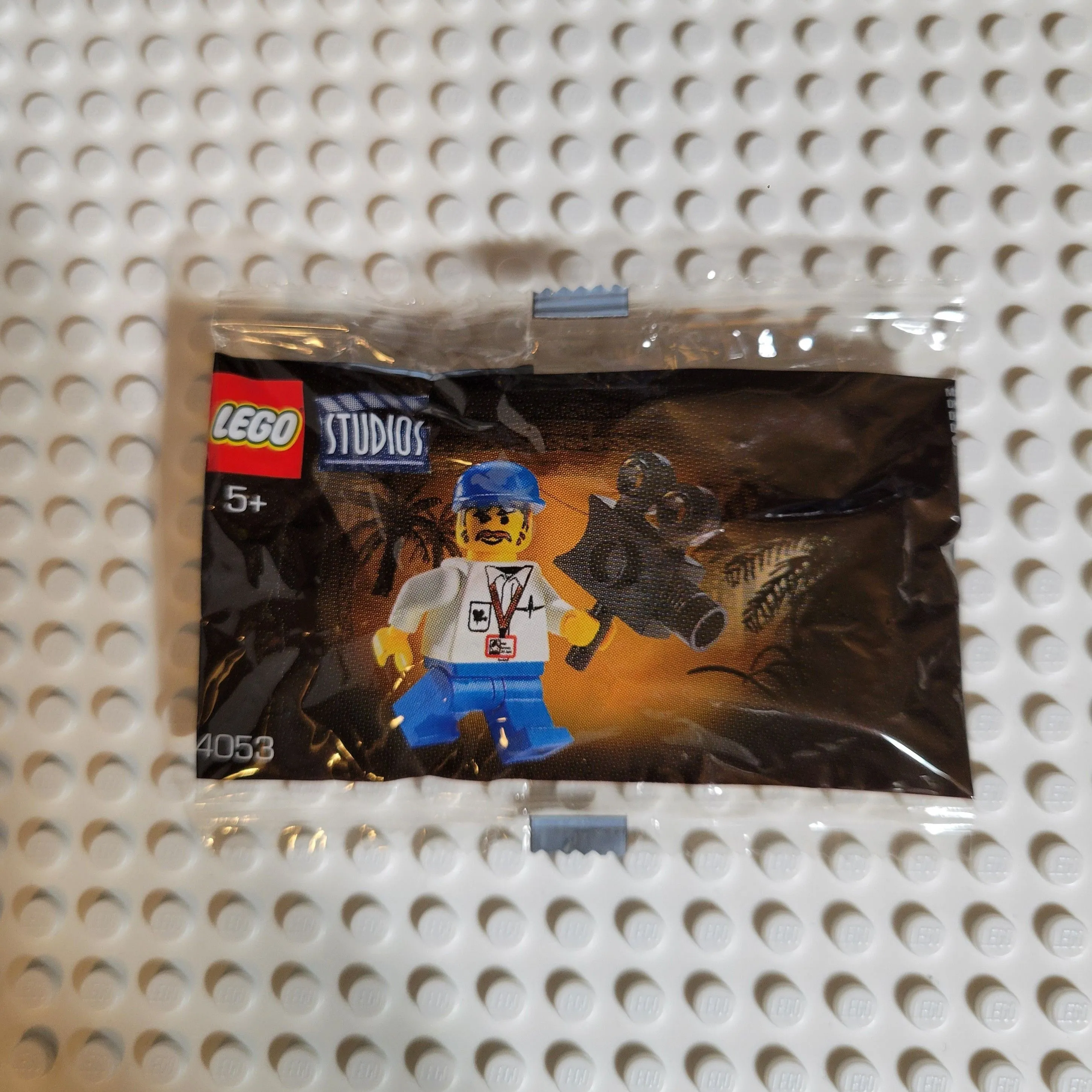 Product image for LEGO Studios - Cameraman Promotional Polybag 4053