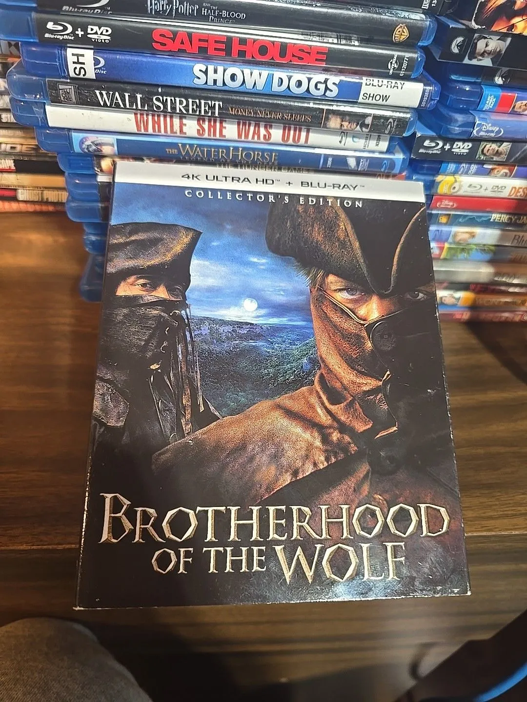 Product image for Brotherhood of the Wolf 4K Ultra HD w/ Slipcover Scream Factory French Horror