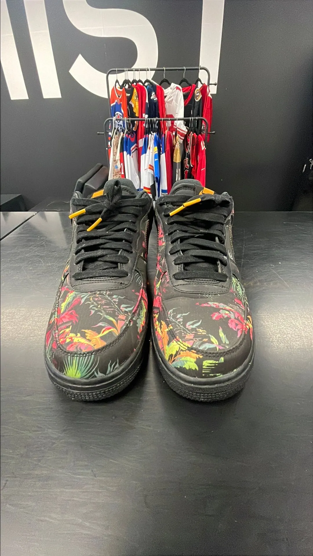 Product image for Air Force 1 Low - Floral | Sz 9.5M