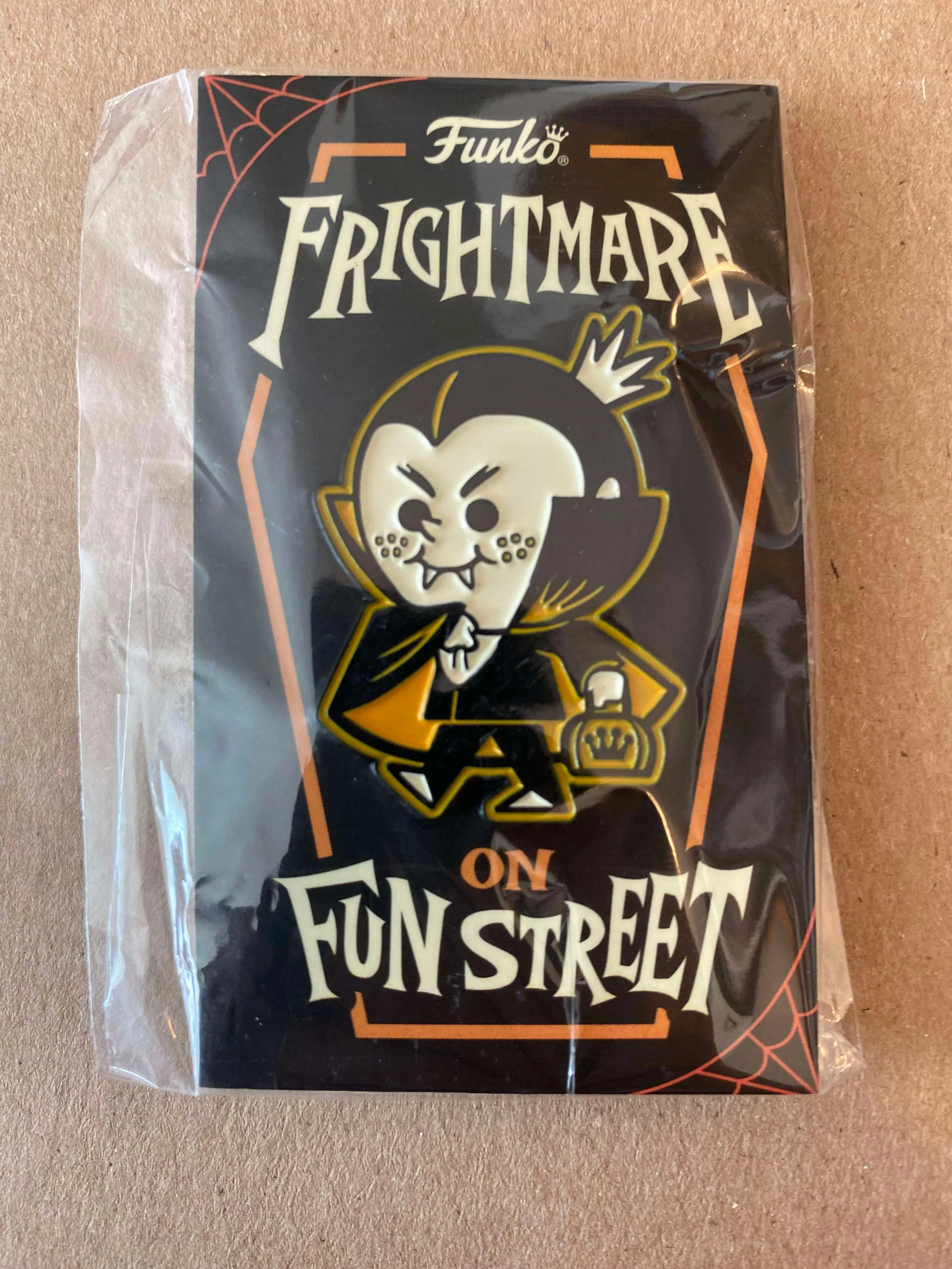 Product image for Dracula  Funko Pin NYCC 2022 - Frightmare on Fun Street Halloween NIB