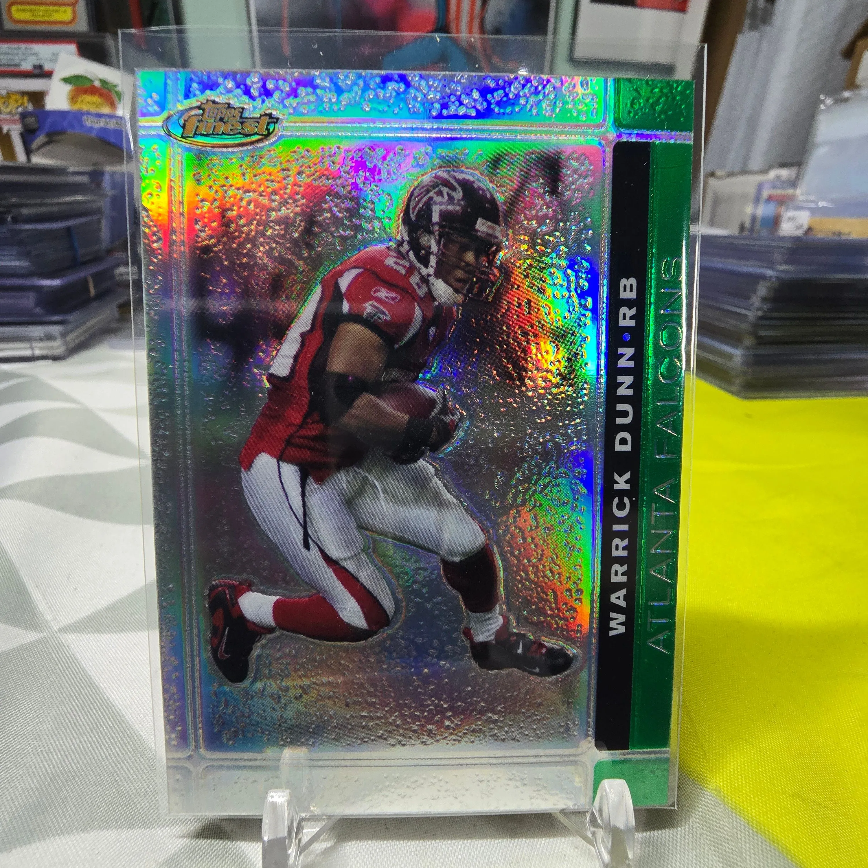 Product image for 2007 Topps Finest Green Refractor /199 Warrick Dunn #33 Atlanta Falcons 