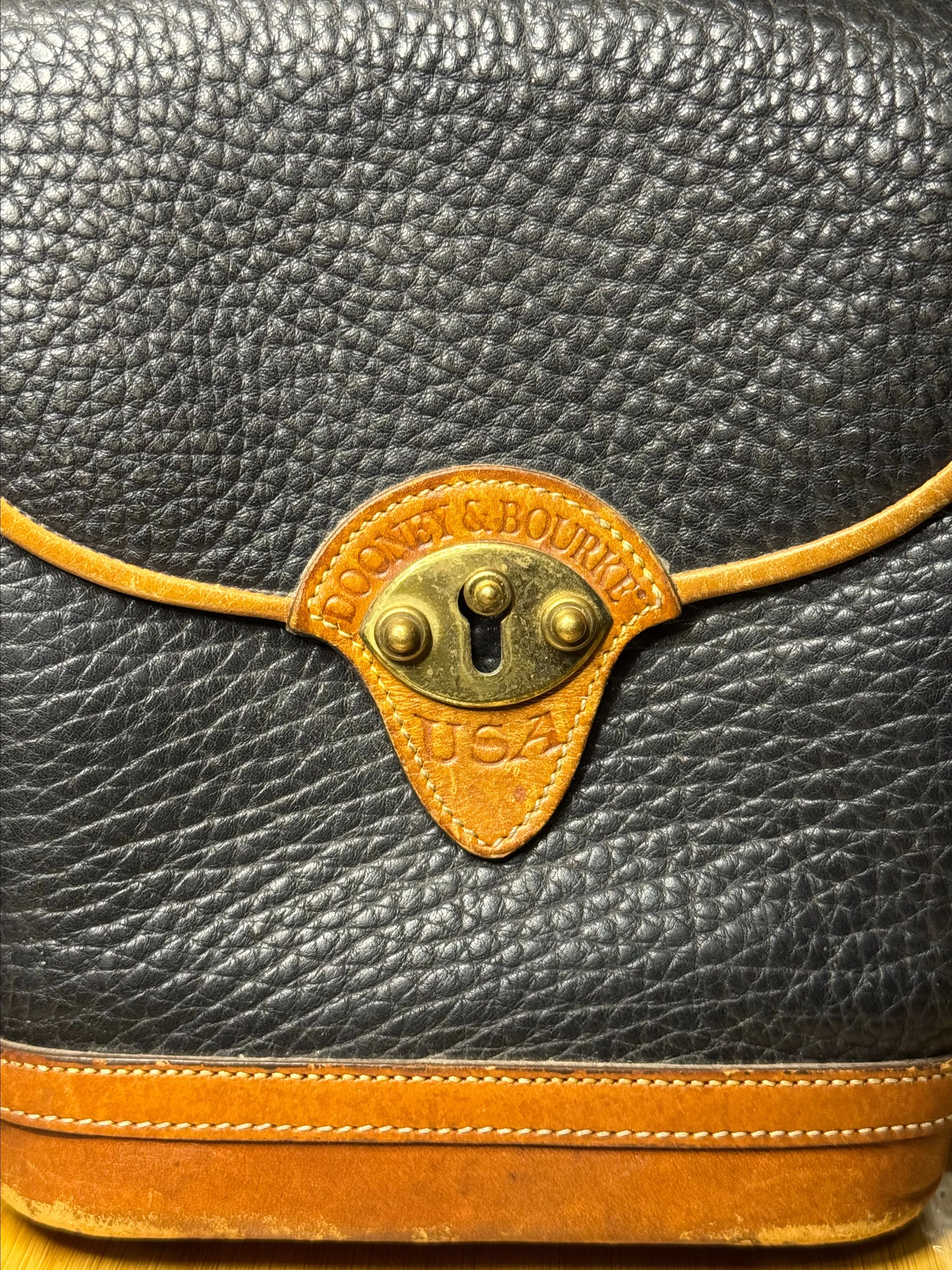 Product image for Vintage DOONEY AND BOURKE Black Pebble Grain Leather Binocular Crossbody Bag