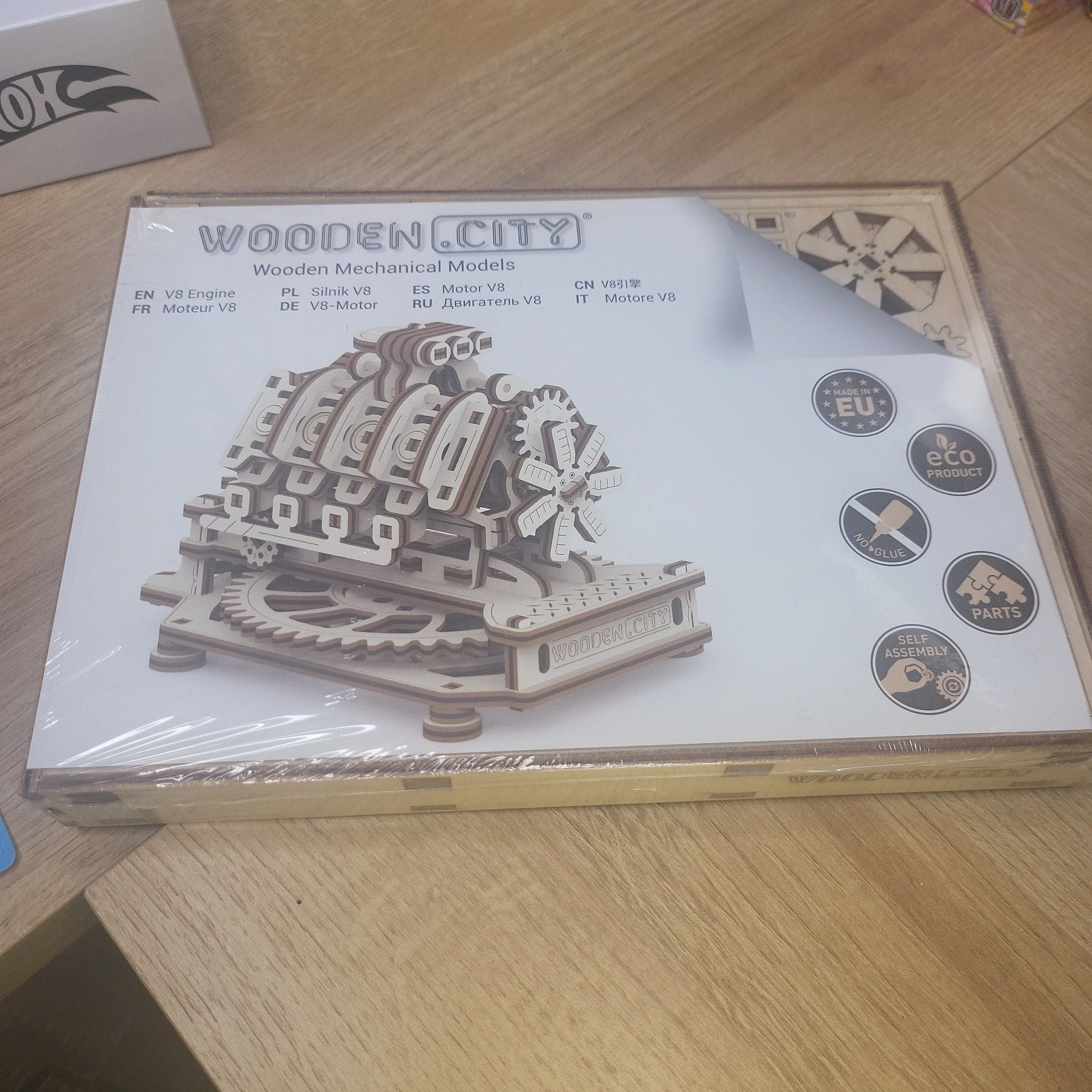 Product image for Wooden City V8 engine model
