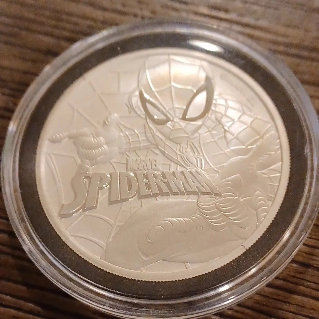 Product image for 2017 Tuvalu 9999 fine silver 1ozt Spider-Man $1 coin in BU mint condition
