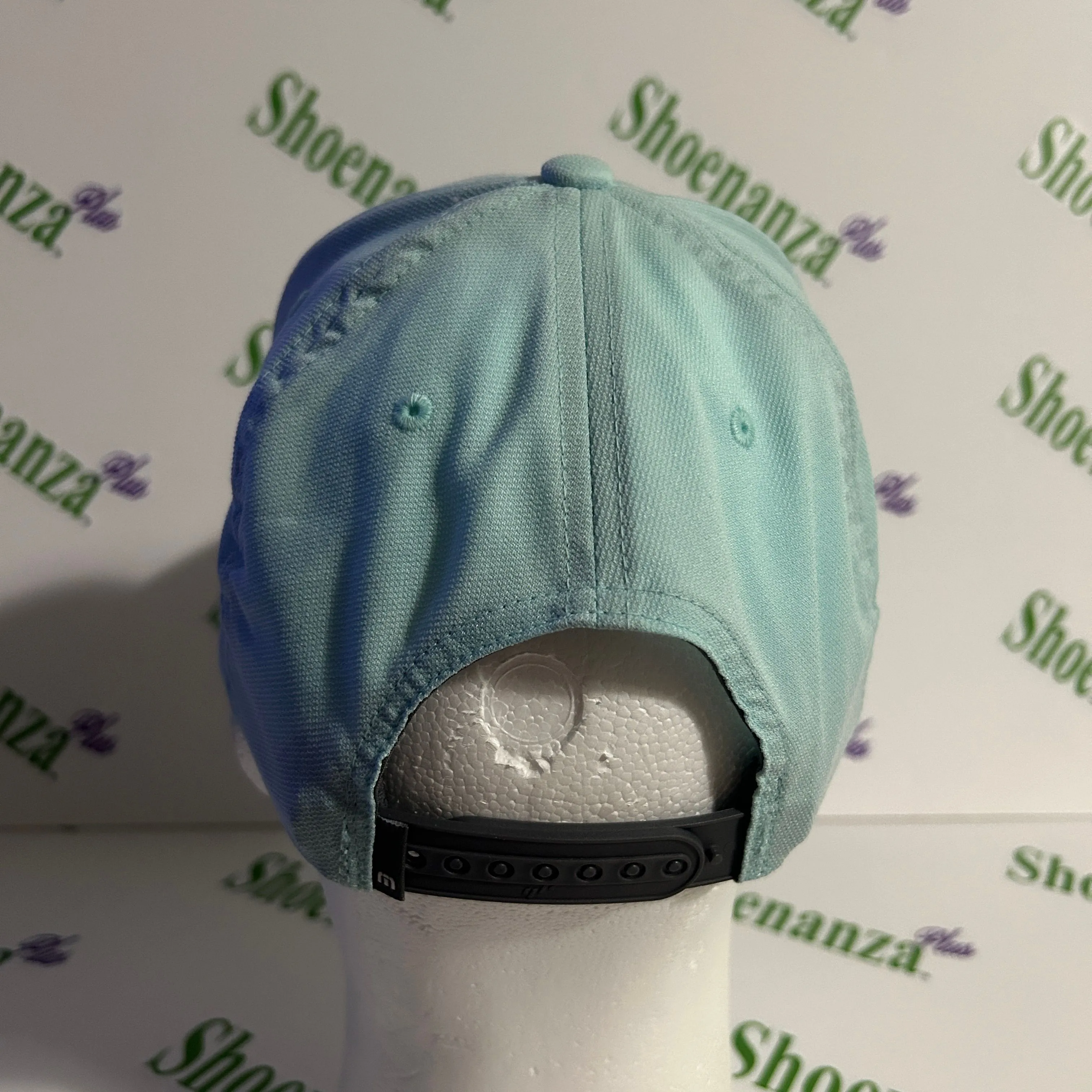 Listing Image Blurred Background