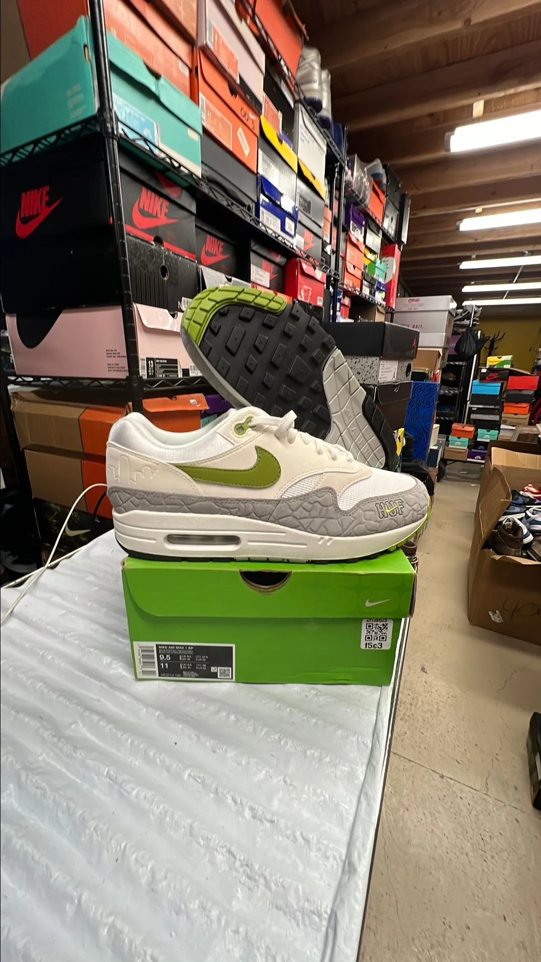 Product image for *73/150* NIKE AIR MAX 1 "HUF FNF" SIZE 9.5M BRAND NEW