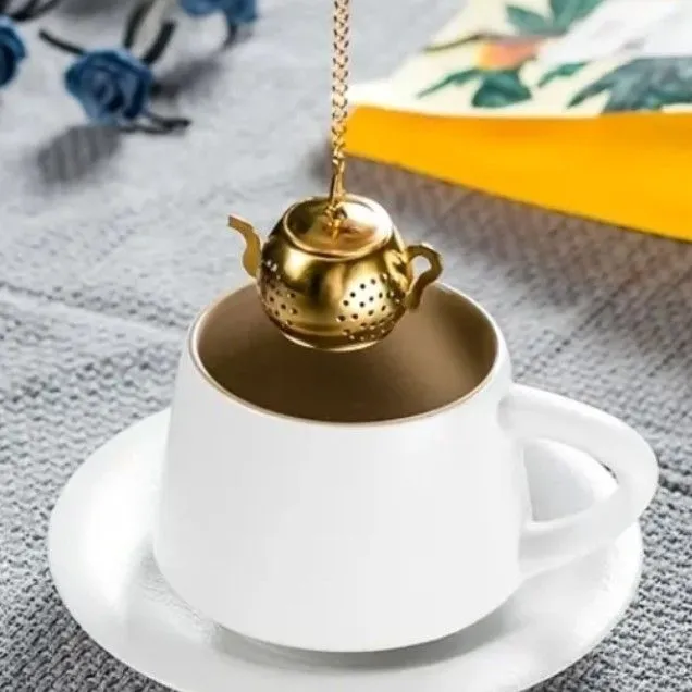 Product image for Gold Teapot Tea Strainer