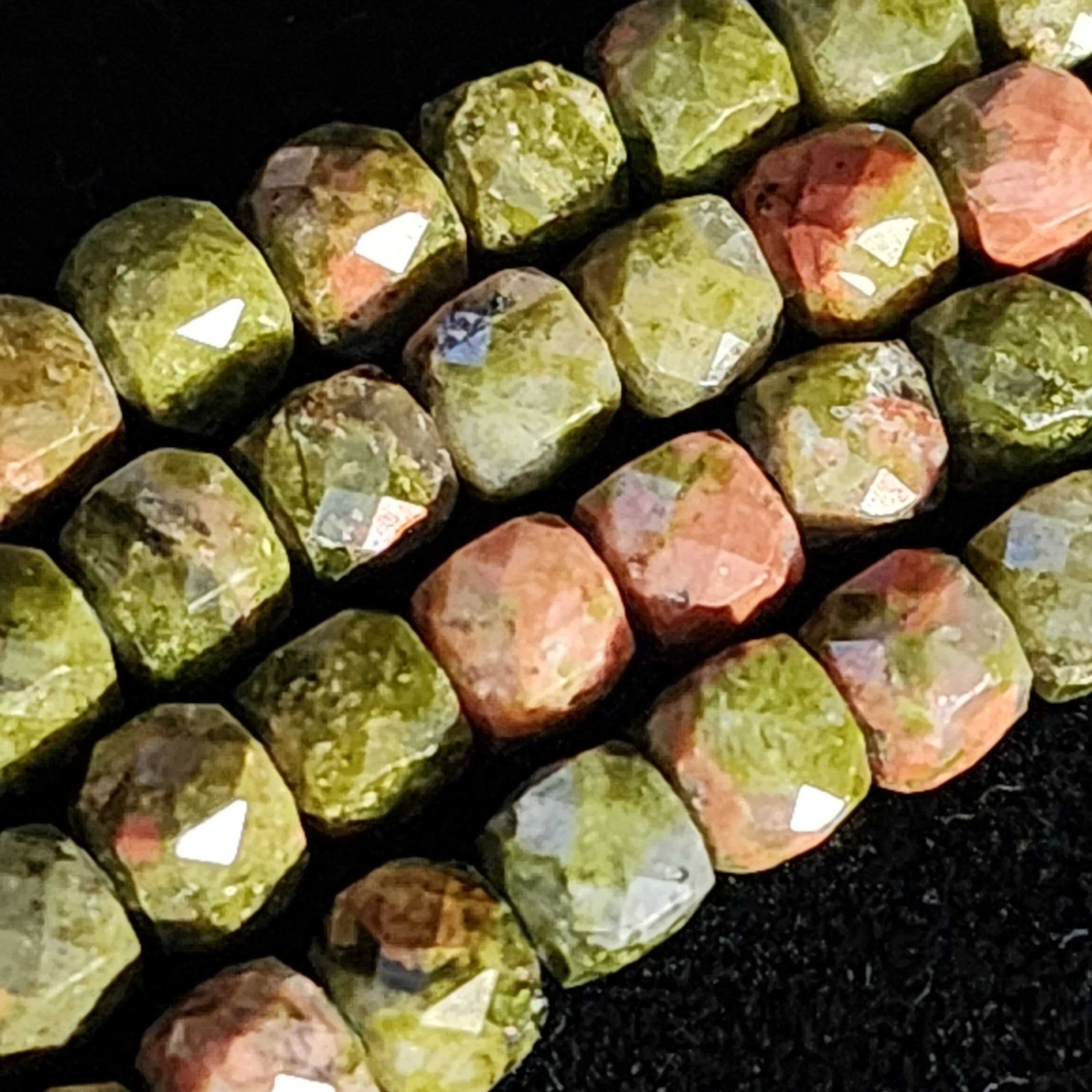Product image for #25A: Unakite Faceted Round Beads, 4mm
