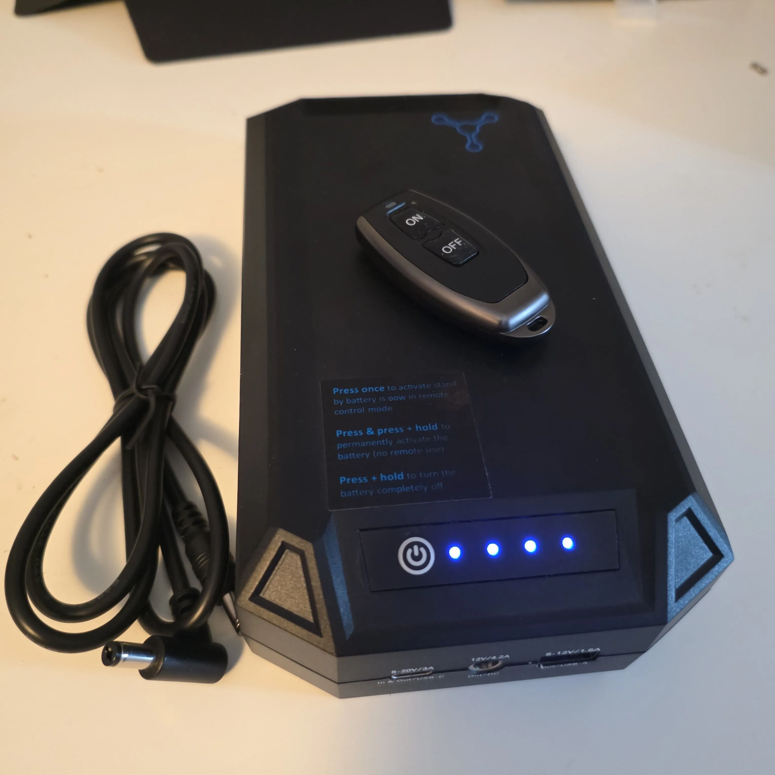 Product image for Powerbank With Remote and DC Output