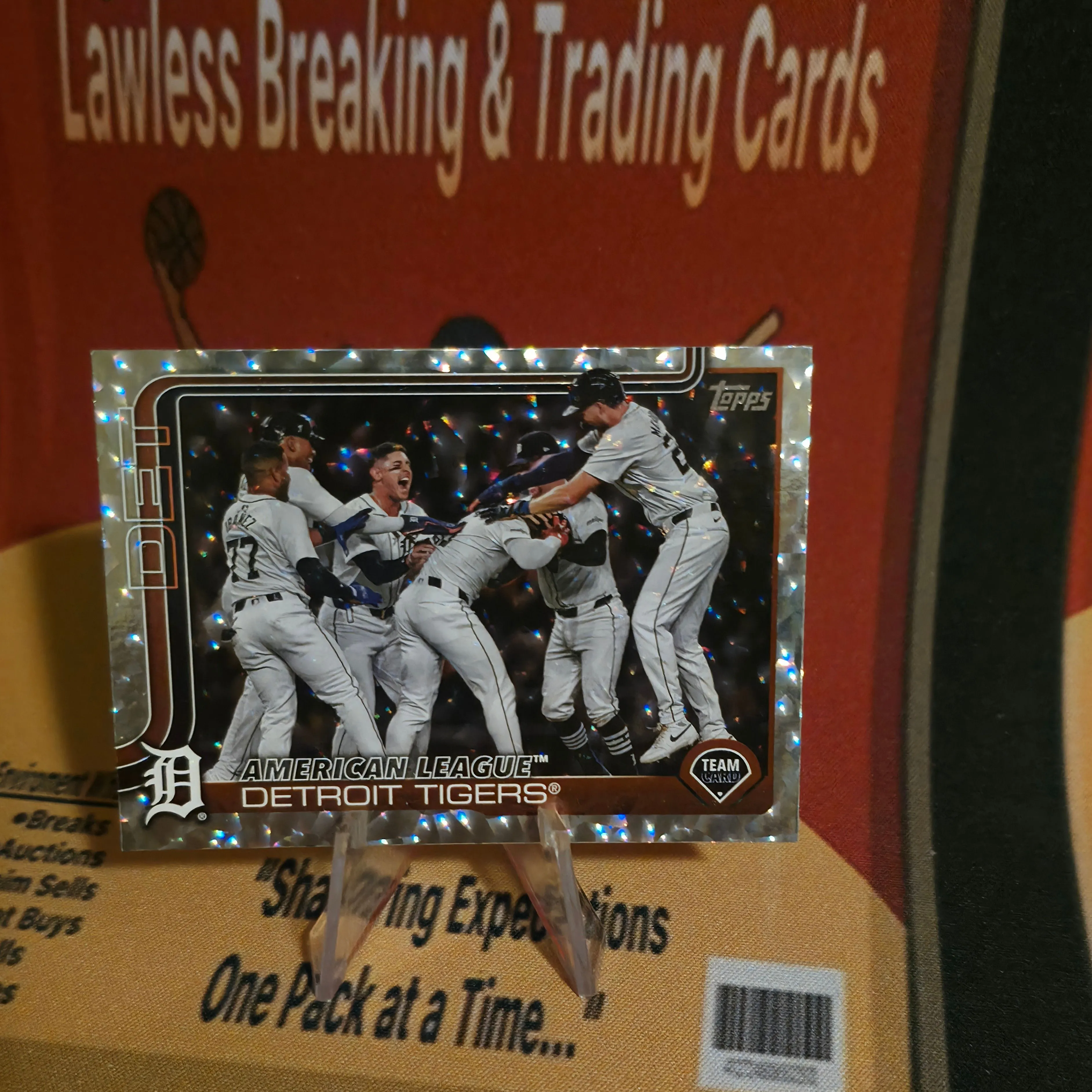 Product image for DETROIT TIGERS TEAM CARD DIAMANTE FOIL HOLO 
