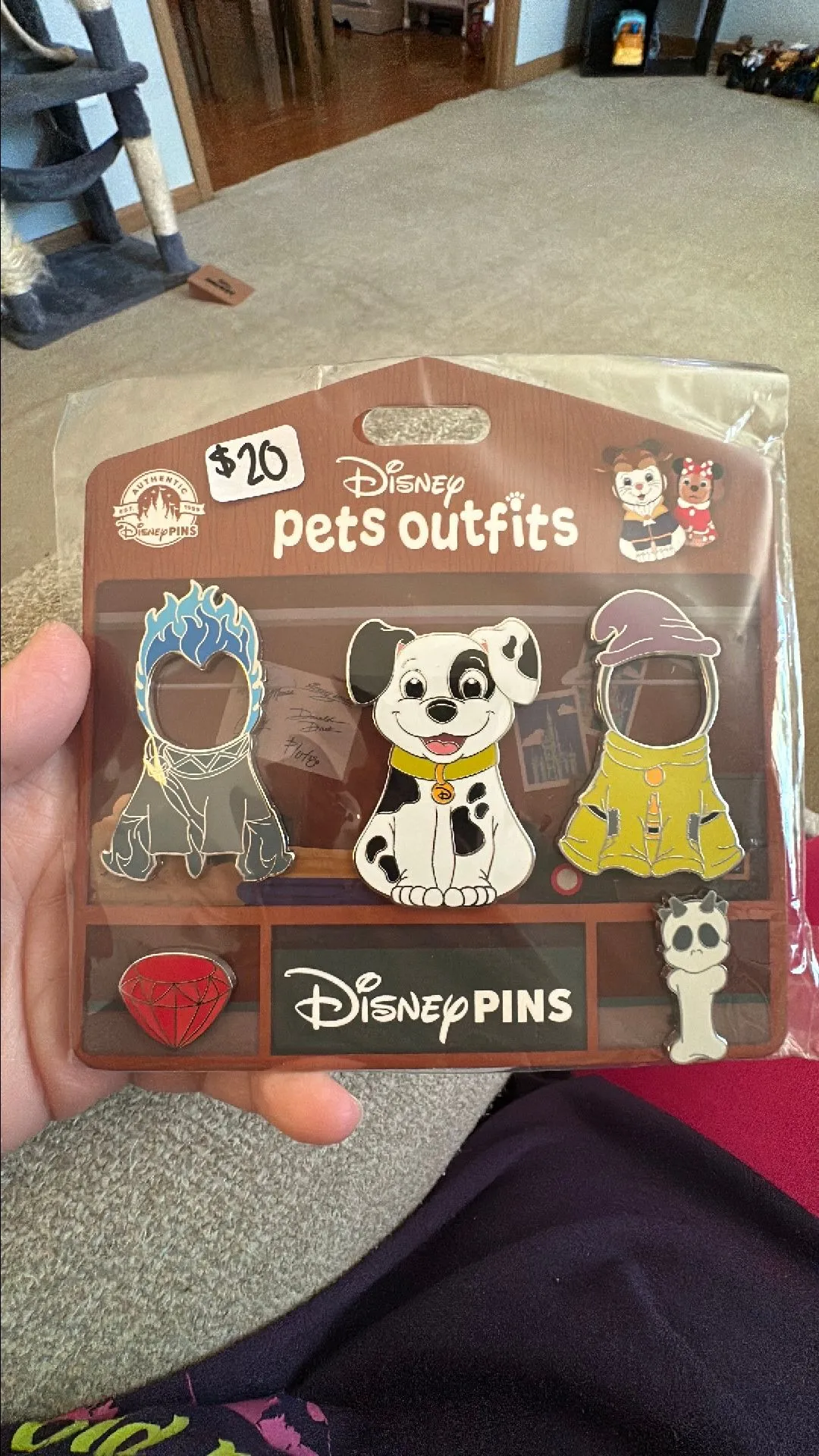 Product image for Pet Outfits Pin Set- 101 Dalmatian, Dopey, Hades