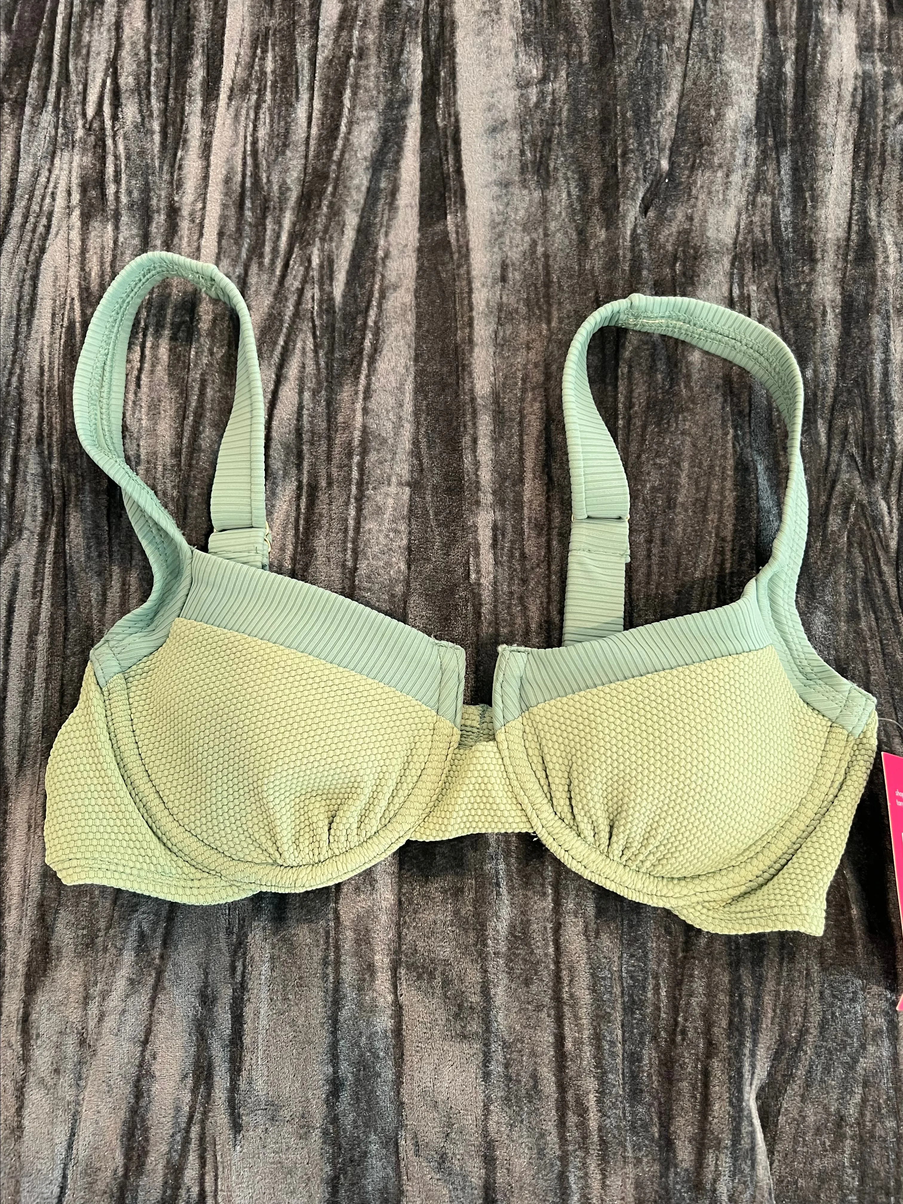 Product image for Green Textured Women's Swim Top Size S by Xhilaration