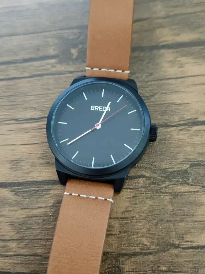 Listing Image Blurred Background