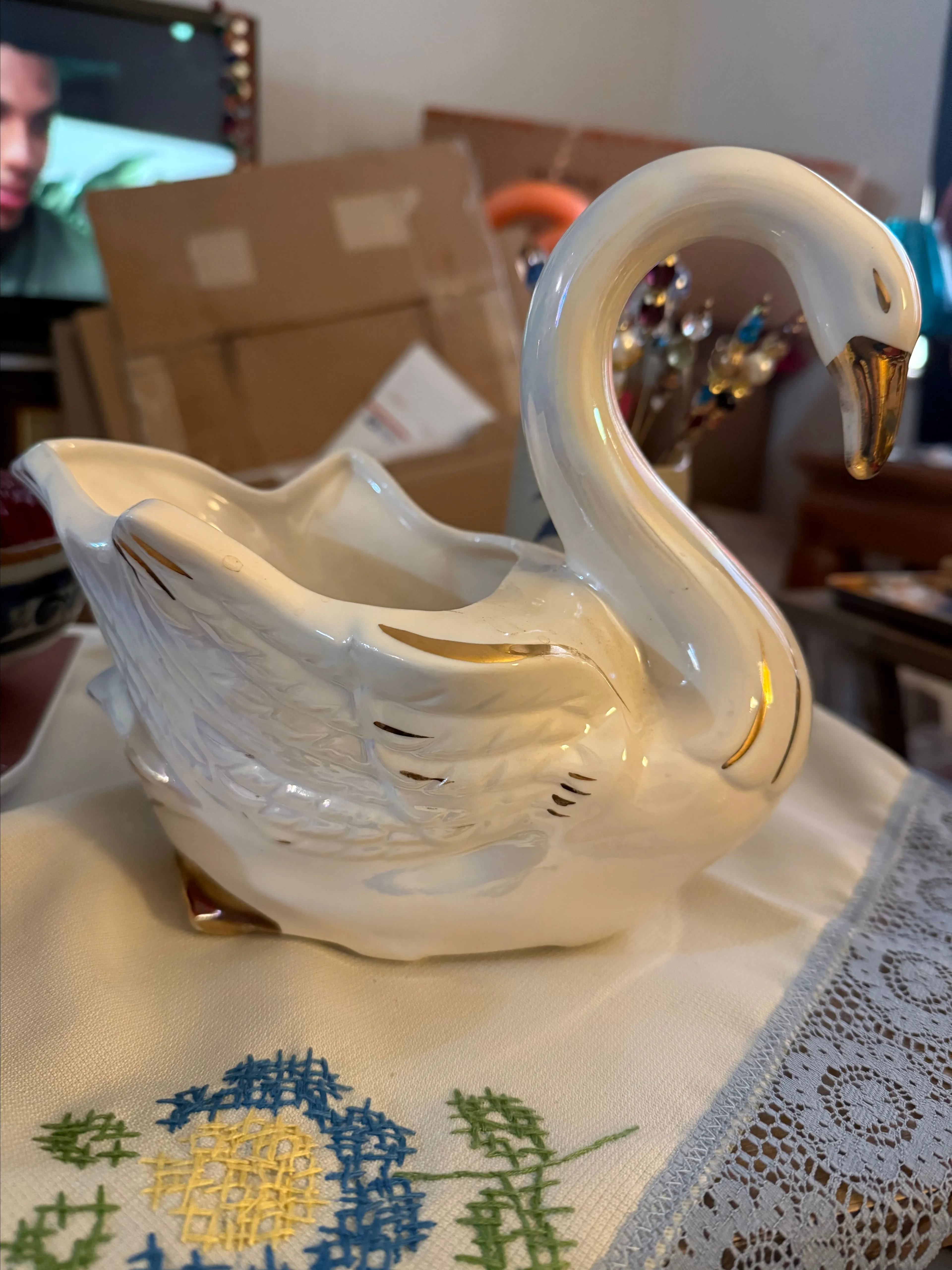 Product image for Royal Copley swan planter. 10x8" tall. No chips or cracks