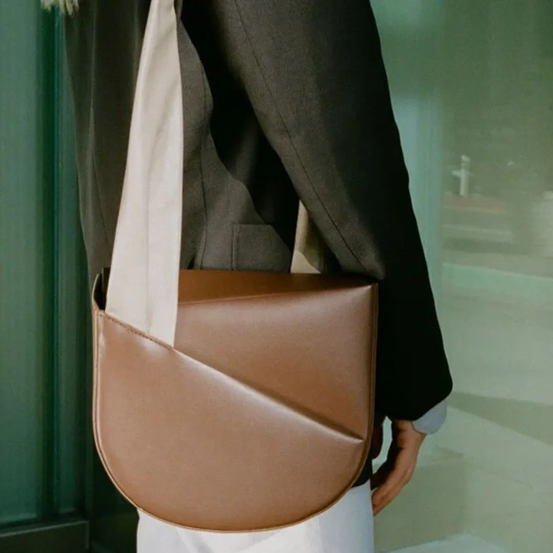 Product image for IMAGO-A No.59 Georgia Chesnut Grey Half moon shaped Bag