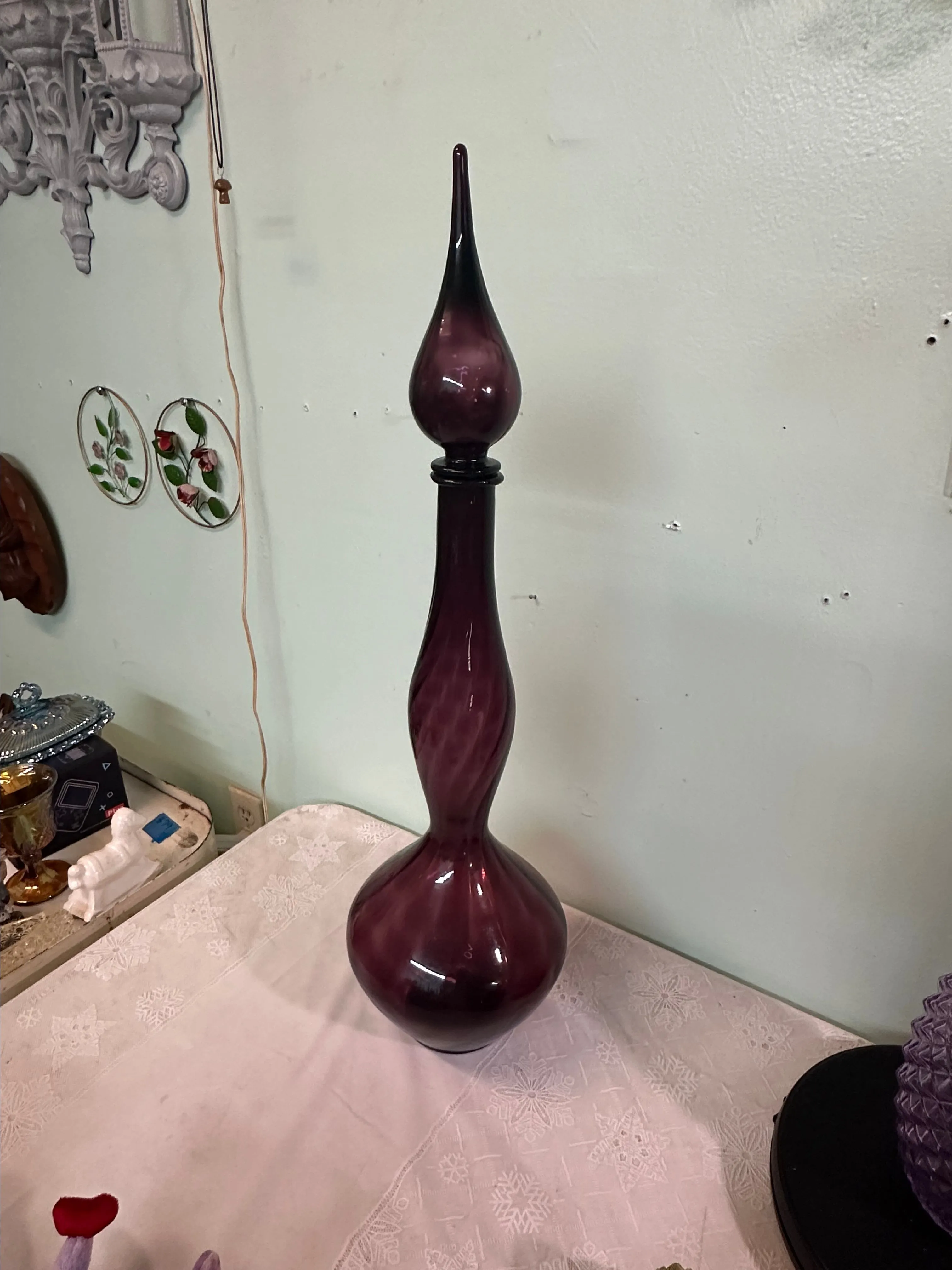 Listing Image Blurred Background