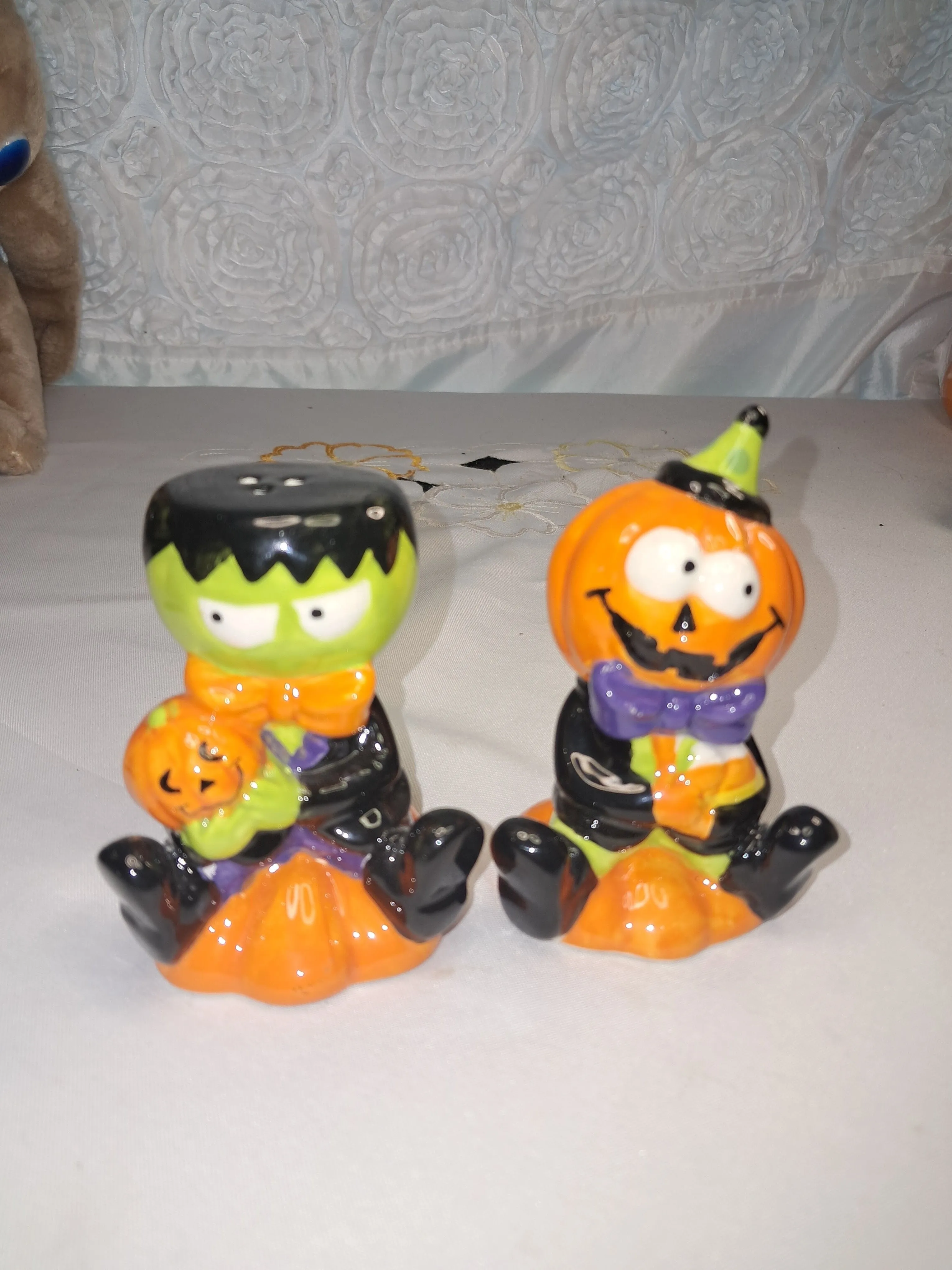 Product image for #25. Ceramic Frankie and Pumpkin Head Salt and Pepper Set 