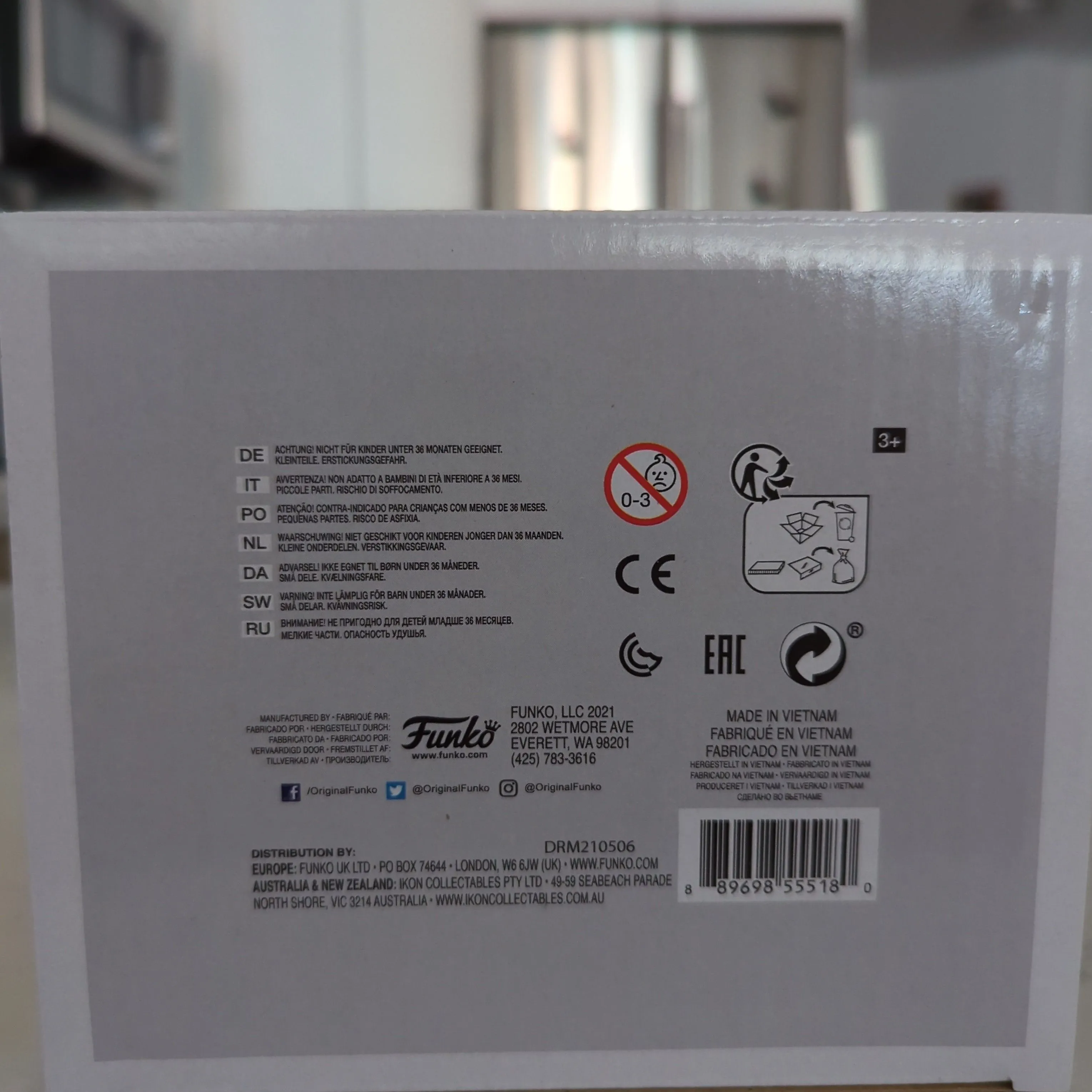 Listing Image Blurred Background