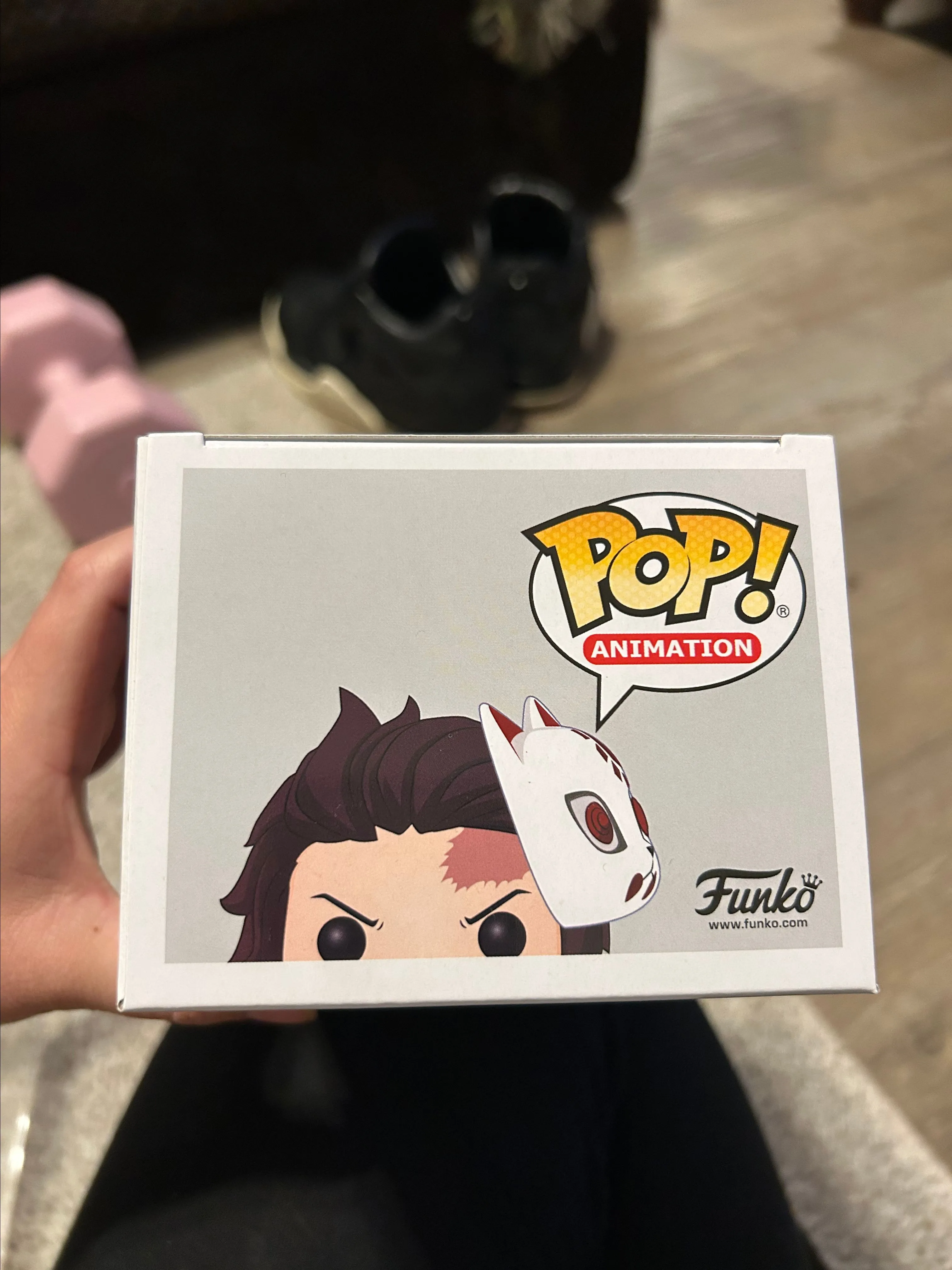 Listing Image Blurred Background