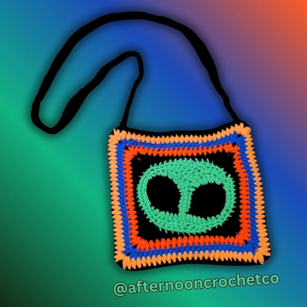 Product image for Crochet - Alien Crossbody Purse