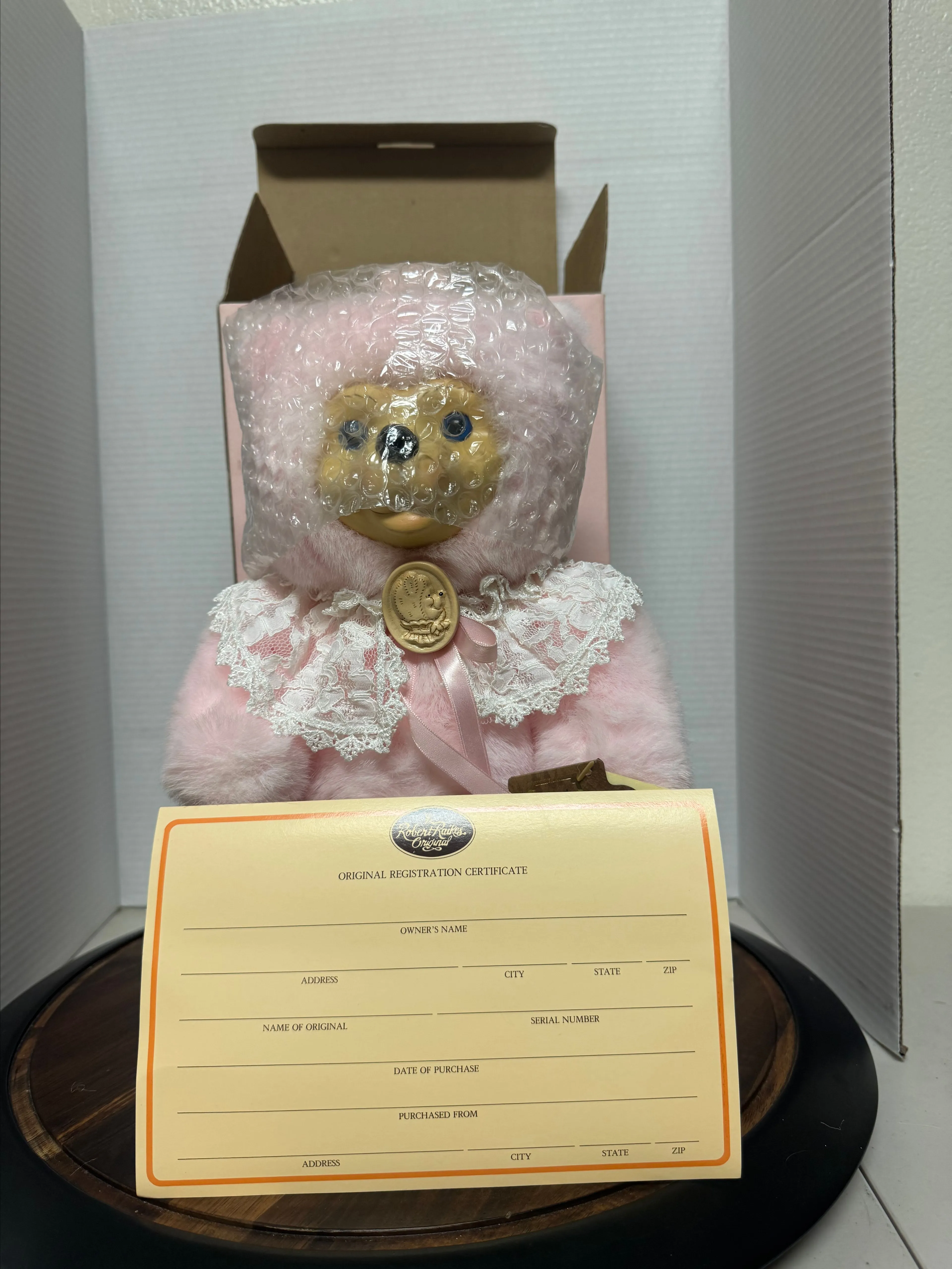 Product image for Vintage raikes bears cameo plush bear