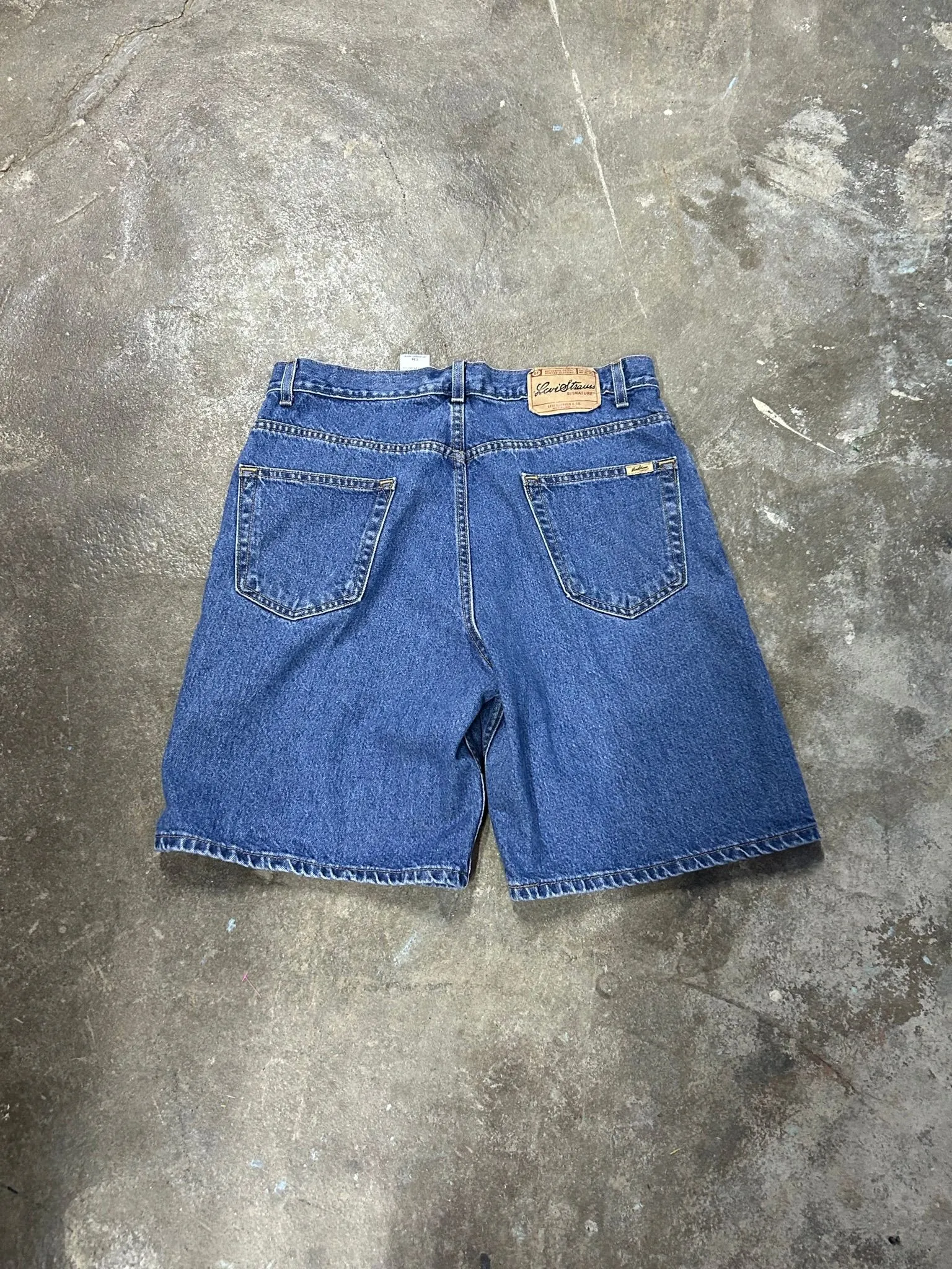 aa10ade5-05fd-4f79-bb5f-7593ffddccbd