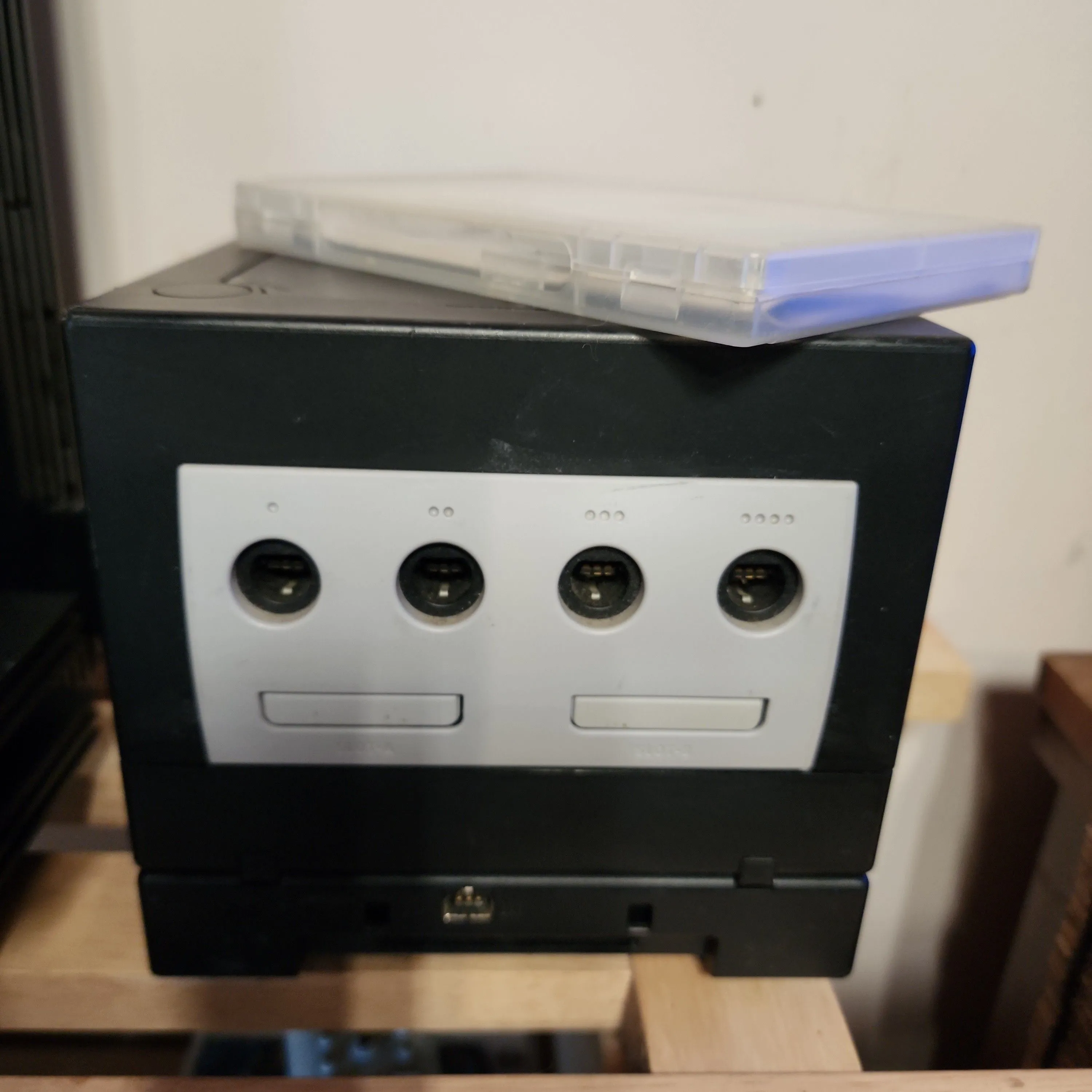 Product image for gamecube with gameboy adapter and disc