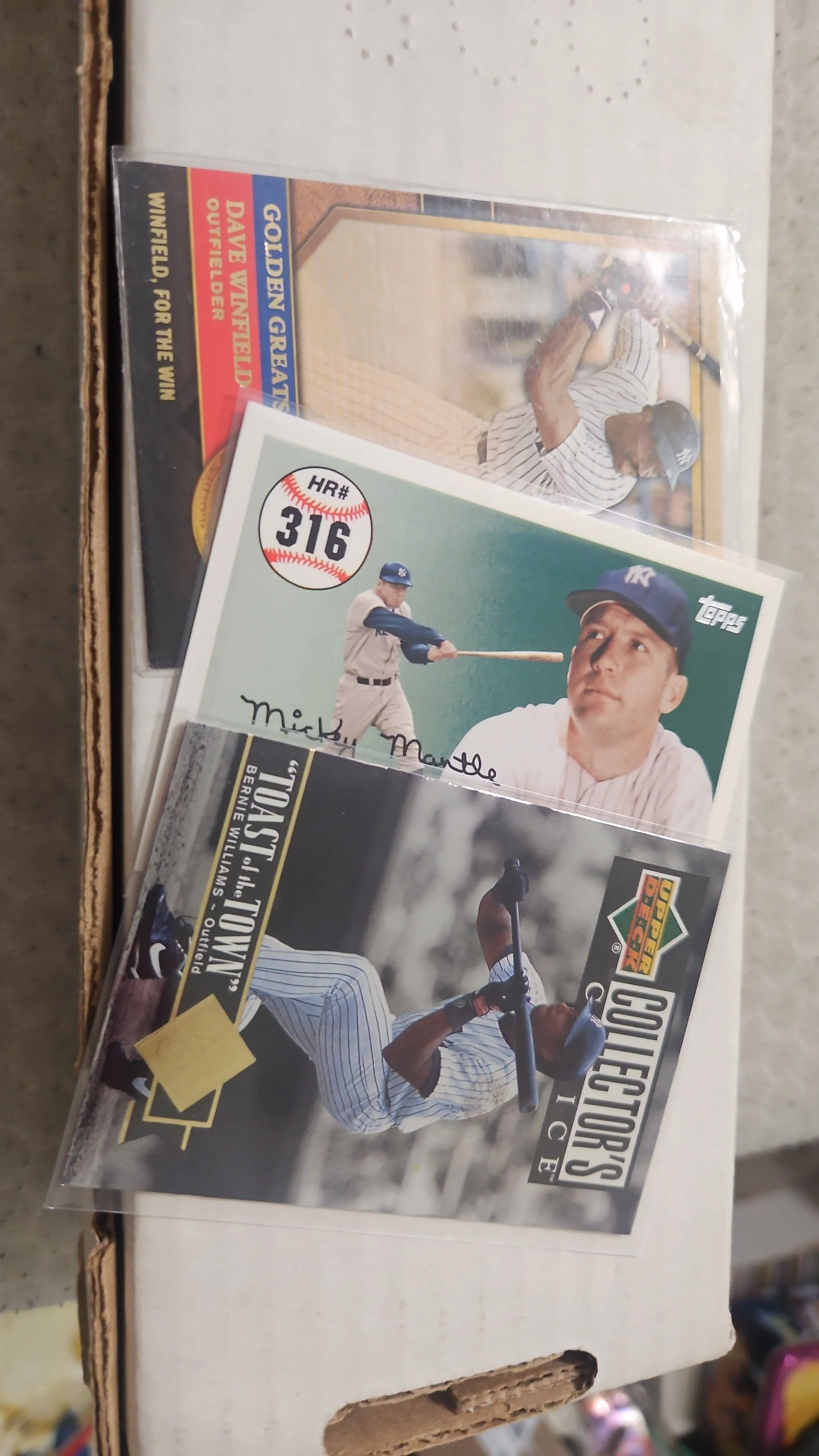 Product image for Yankees insert Lot 
