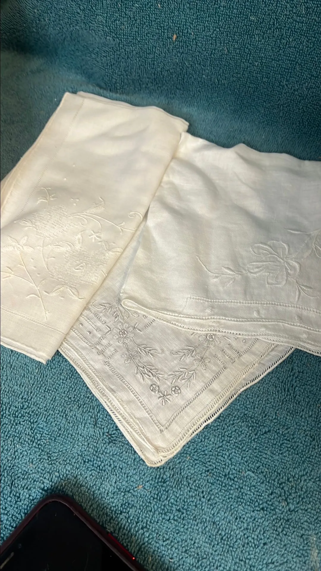 Product image for Set of 3 MCM White Hankies