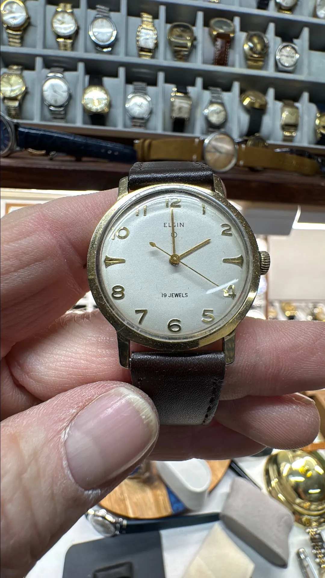 Product image for Elgin 19 jewel men's watch