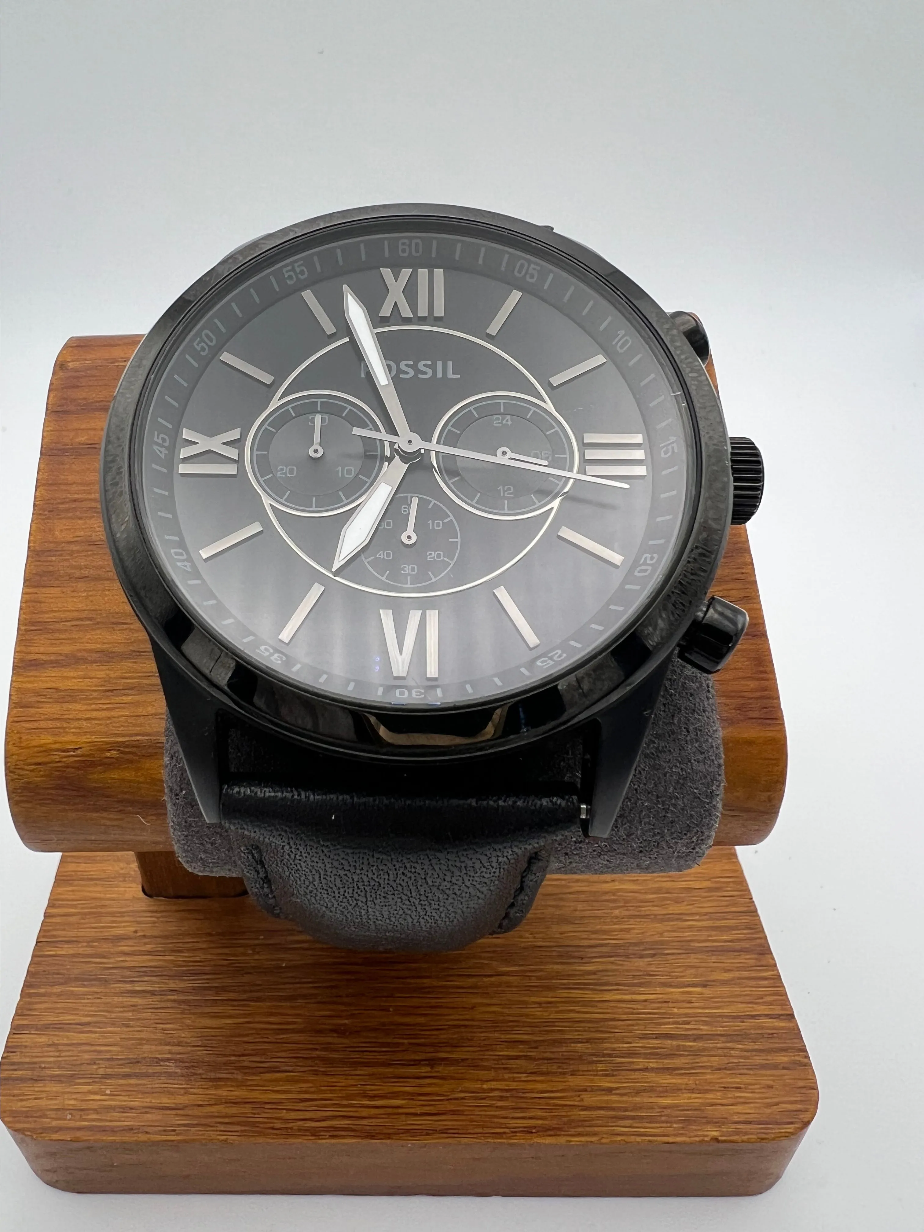 Product image for Fossil men's Flynn watch with leather band