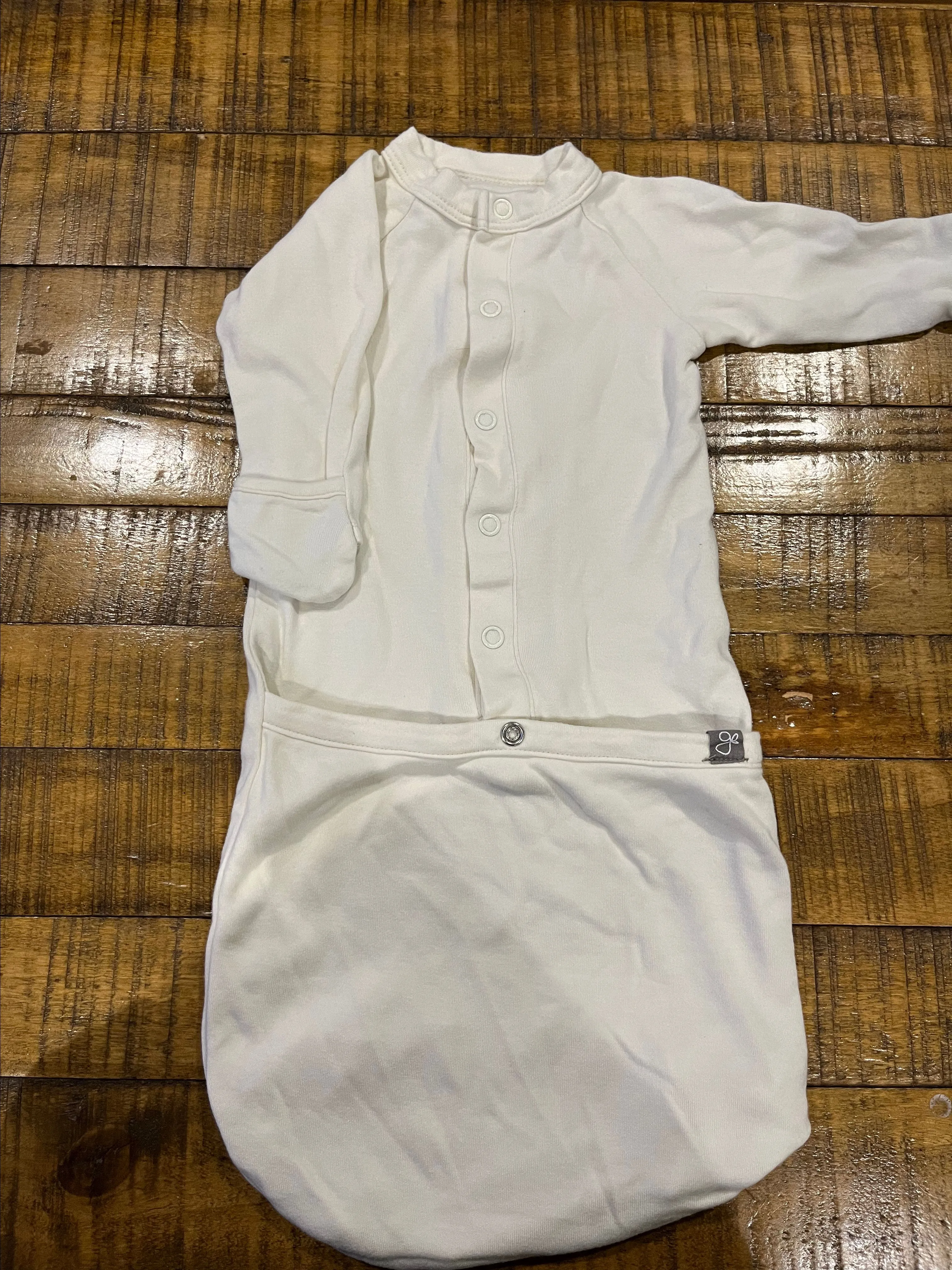 Product image for Off white goumi gown 0-3
