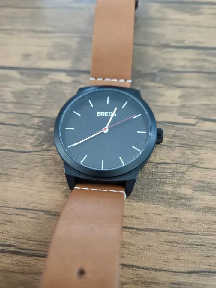Listing Image Blurred Background