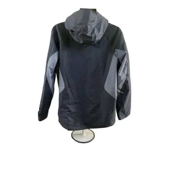 Listing Image Blurred Background