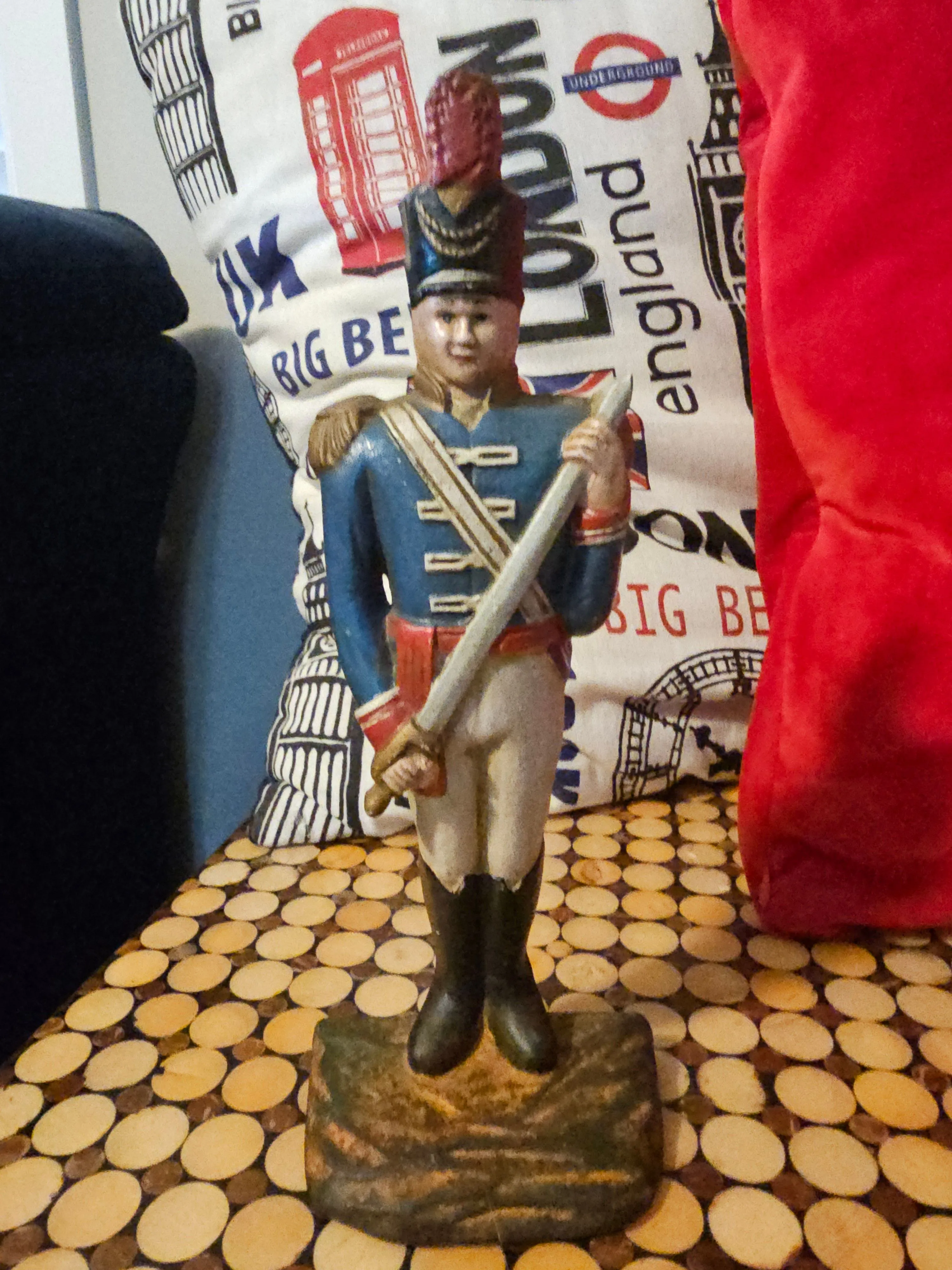 Product image for #12 cast iron door stop soldier 