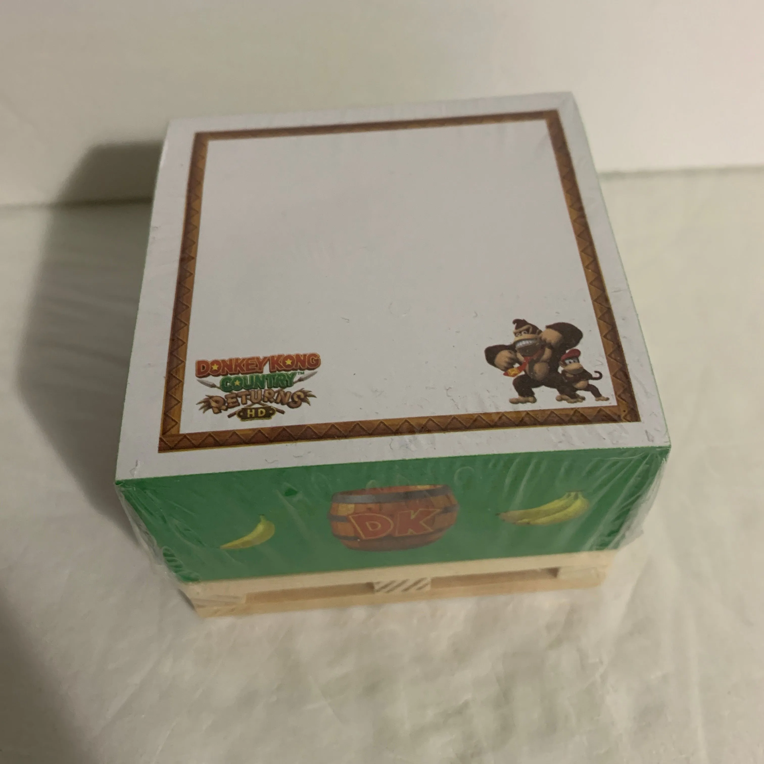 Product image for Donkey Kong Country Returns HD Sticky Notes Cube My Nintendo Rewards Exclusive