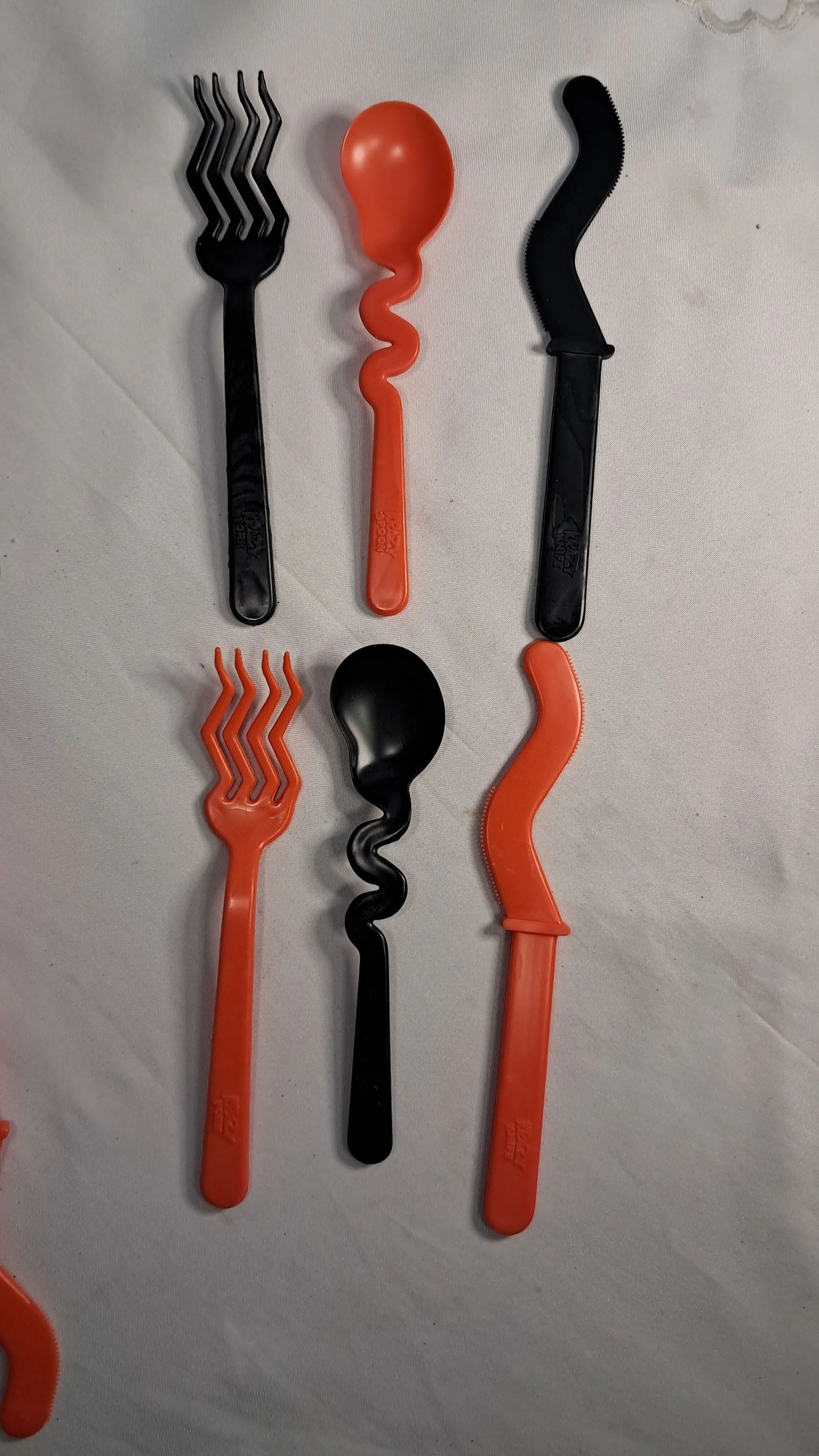 Product image for #31. 18 Piece Set Hard Plastic Halloween Utensils
