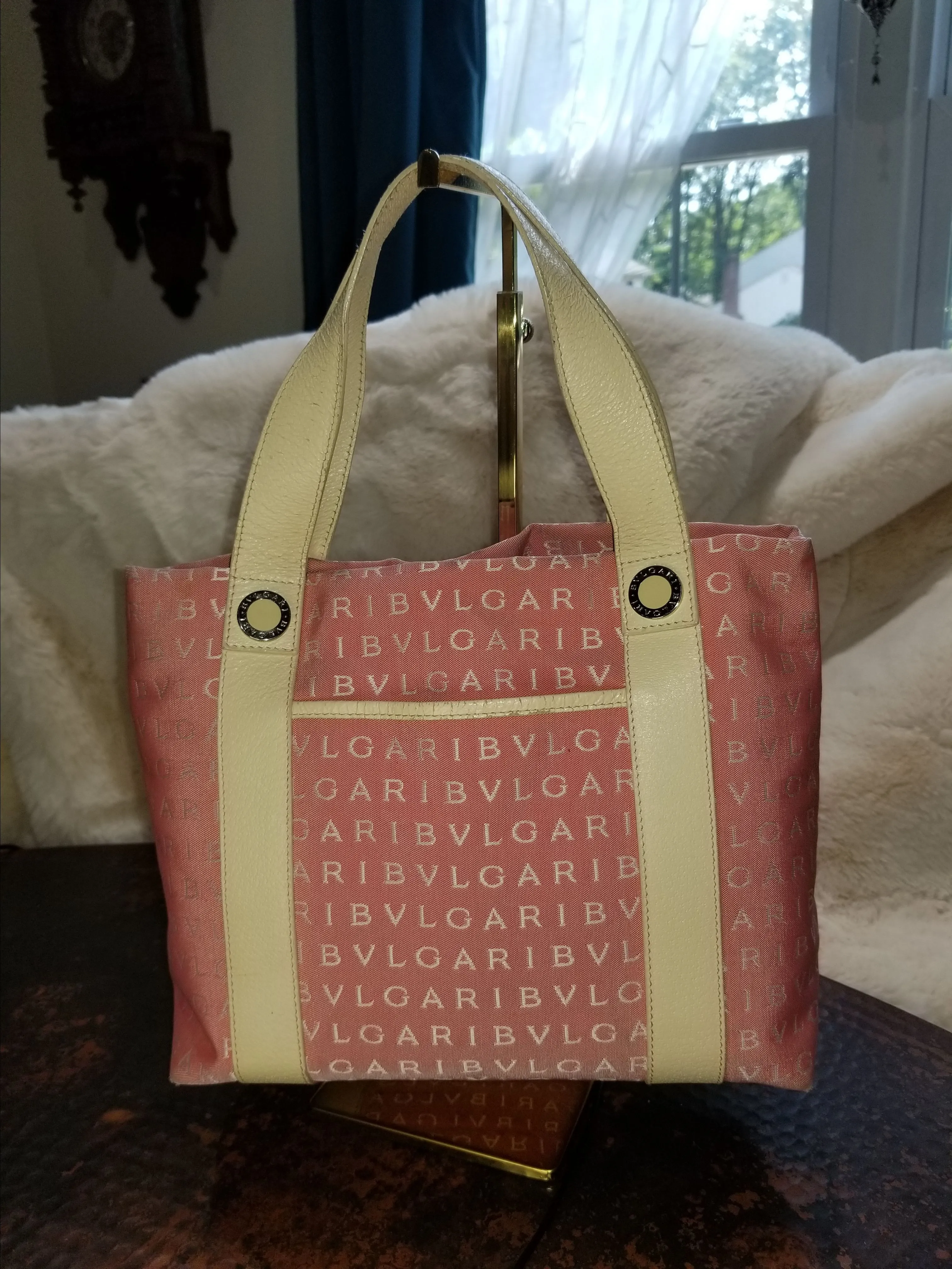 Product image for Bulgari Logomania handbag tote in pink and cream